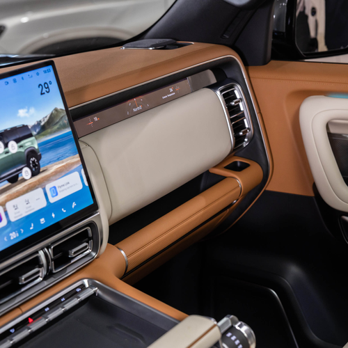 2027 Geely Battleship 700 Interior
