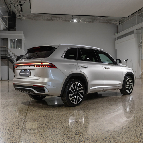 2027 Geely Monjaro EM-i Rear View