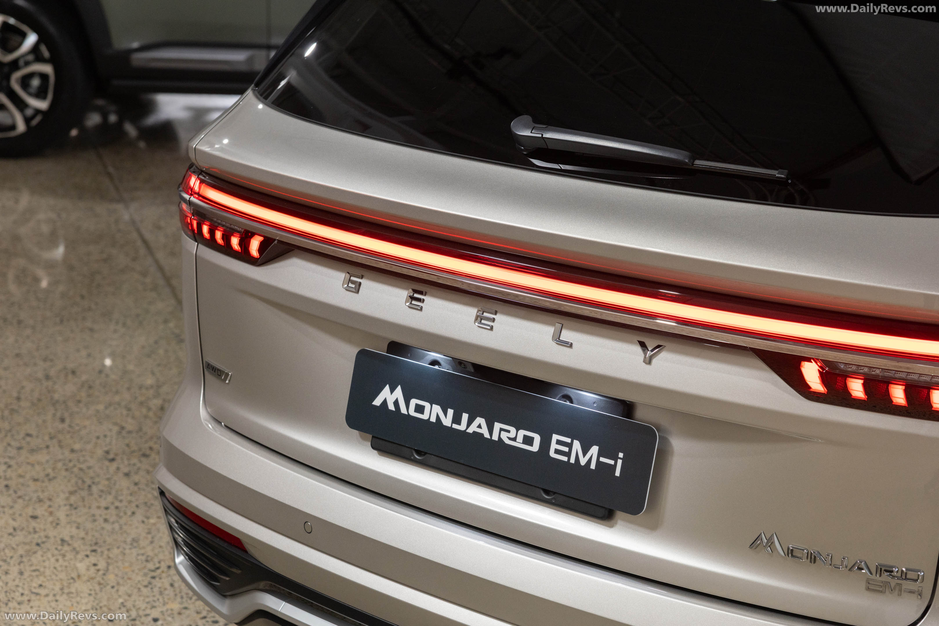 2027 Geely Monjaro EM-i Exterior