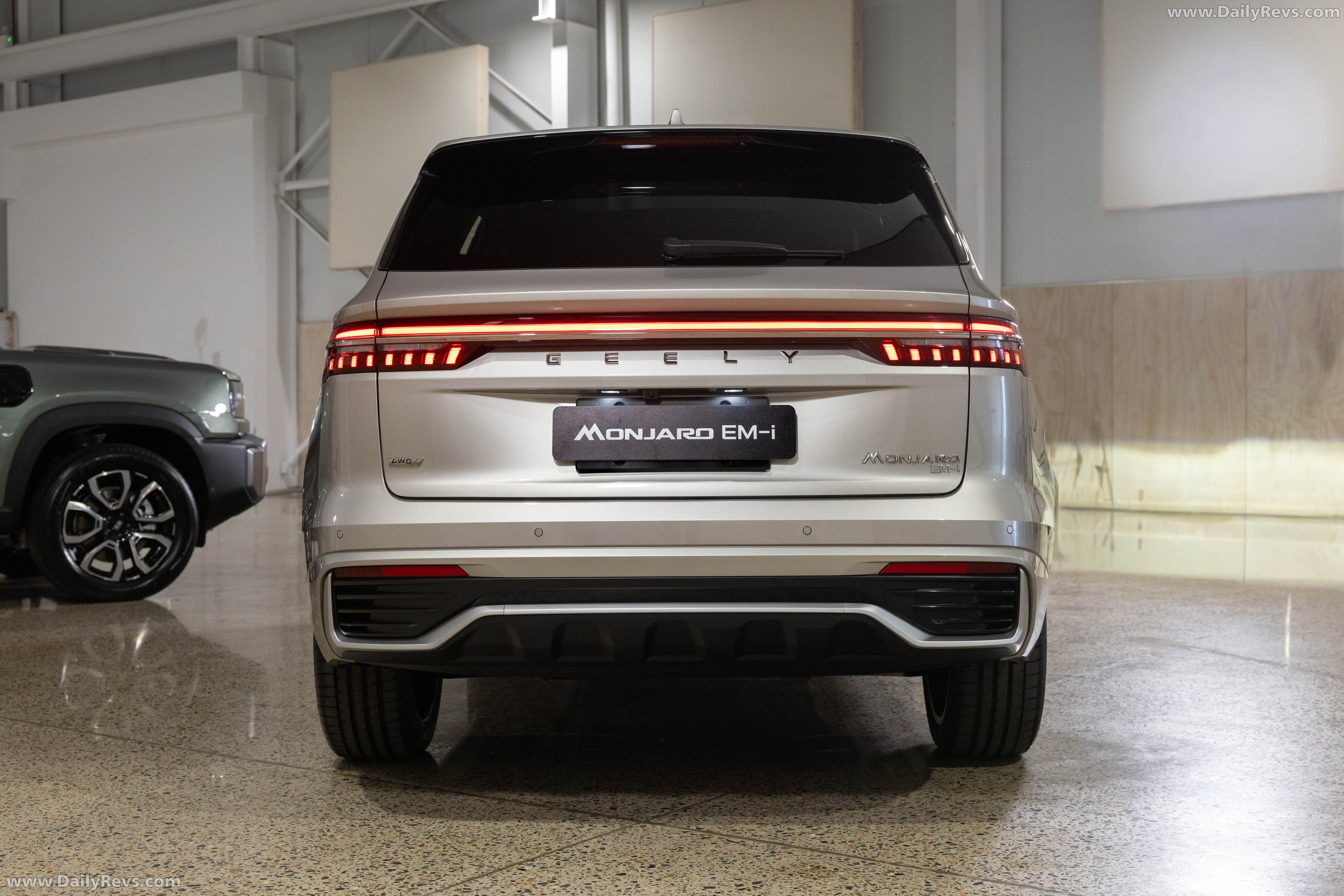 2027 Geely Monjaro EM-i Exterior