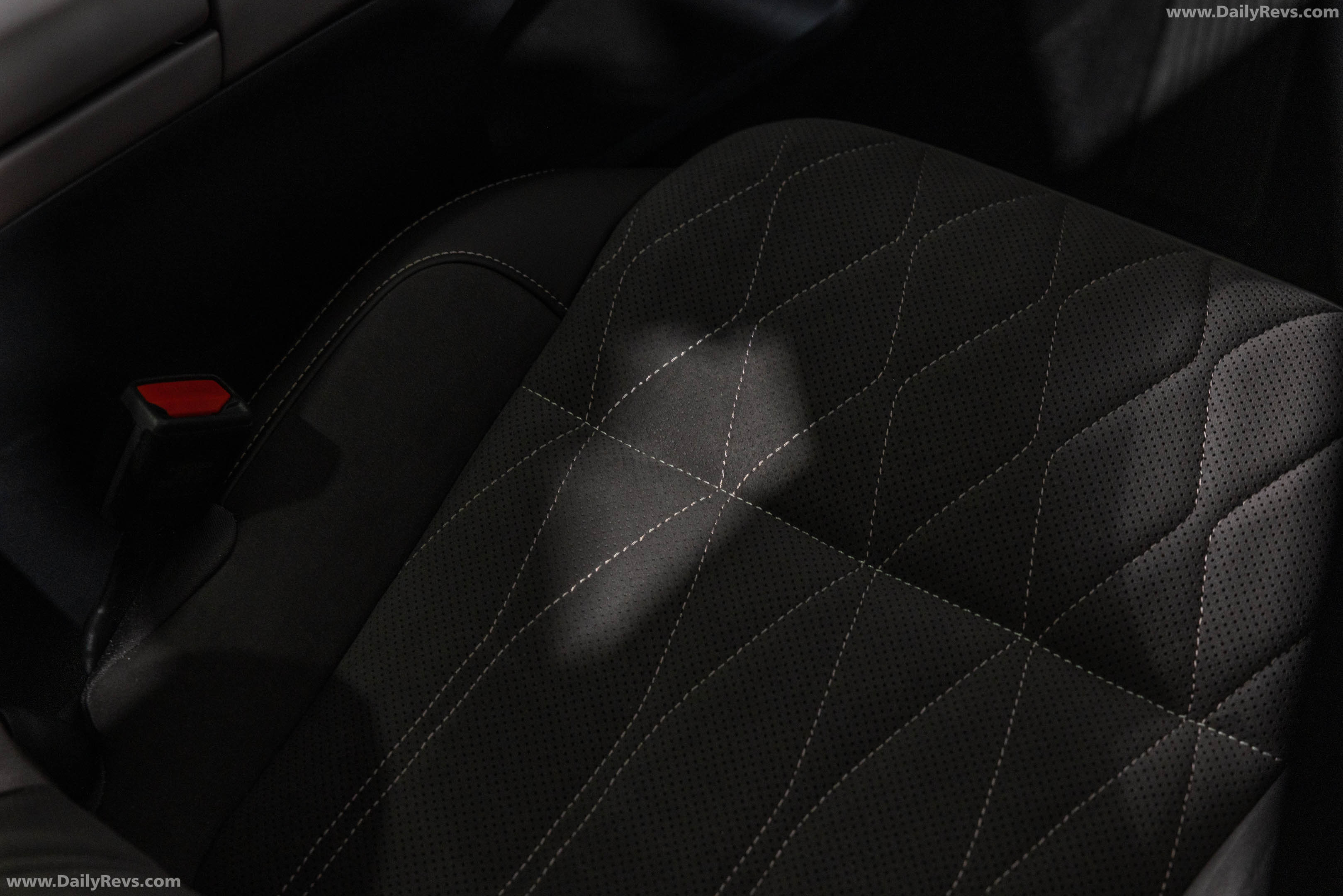 2027 Geely Monjaro EM-i Interior