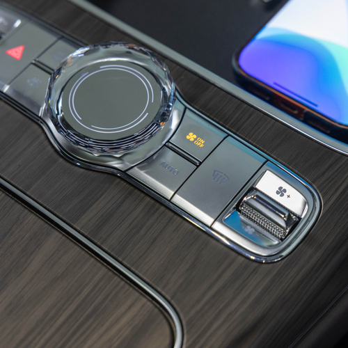 2027 Geely Monjaro EM-i Interior