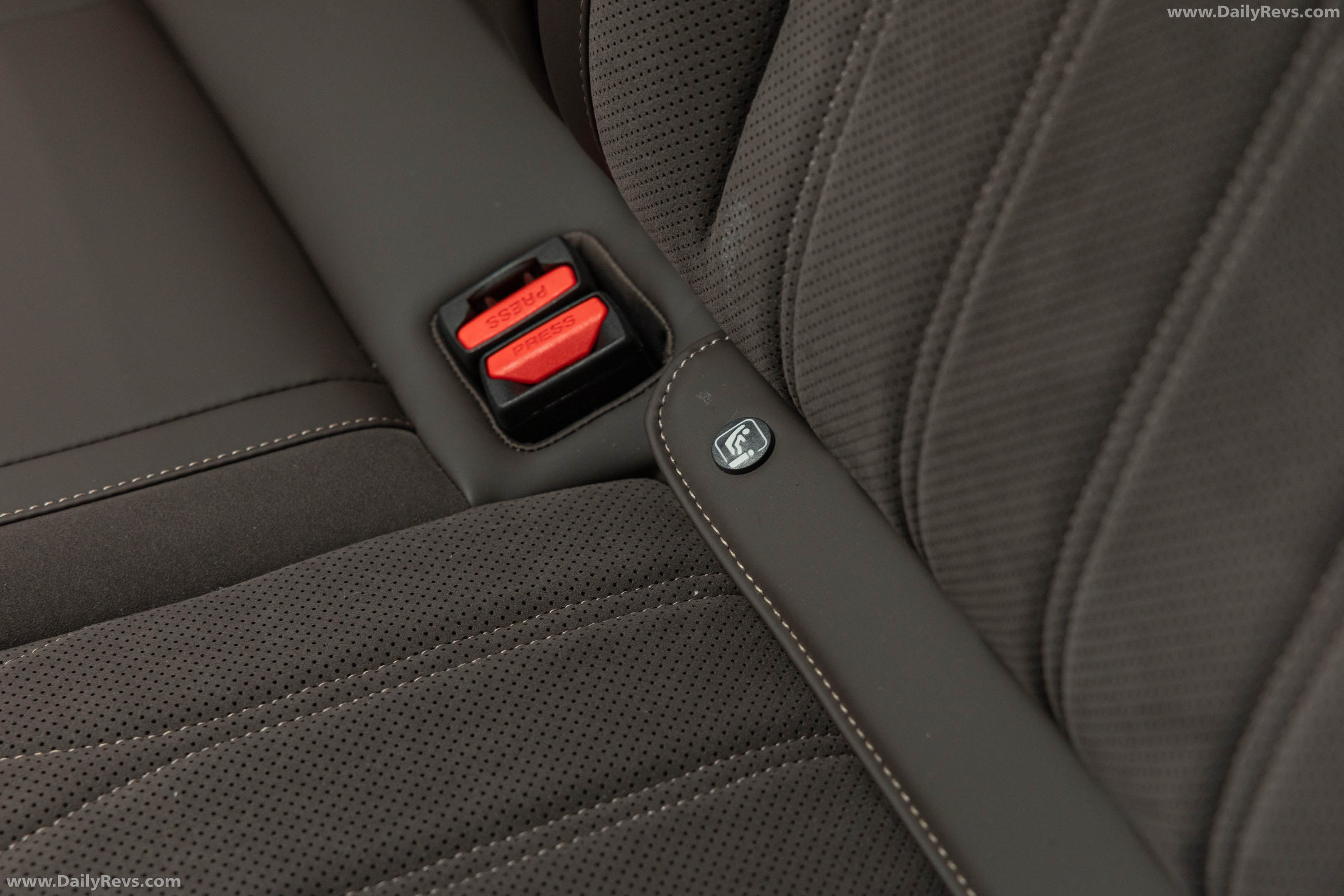 2027 Geely Monjaro EM-i Interior