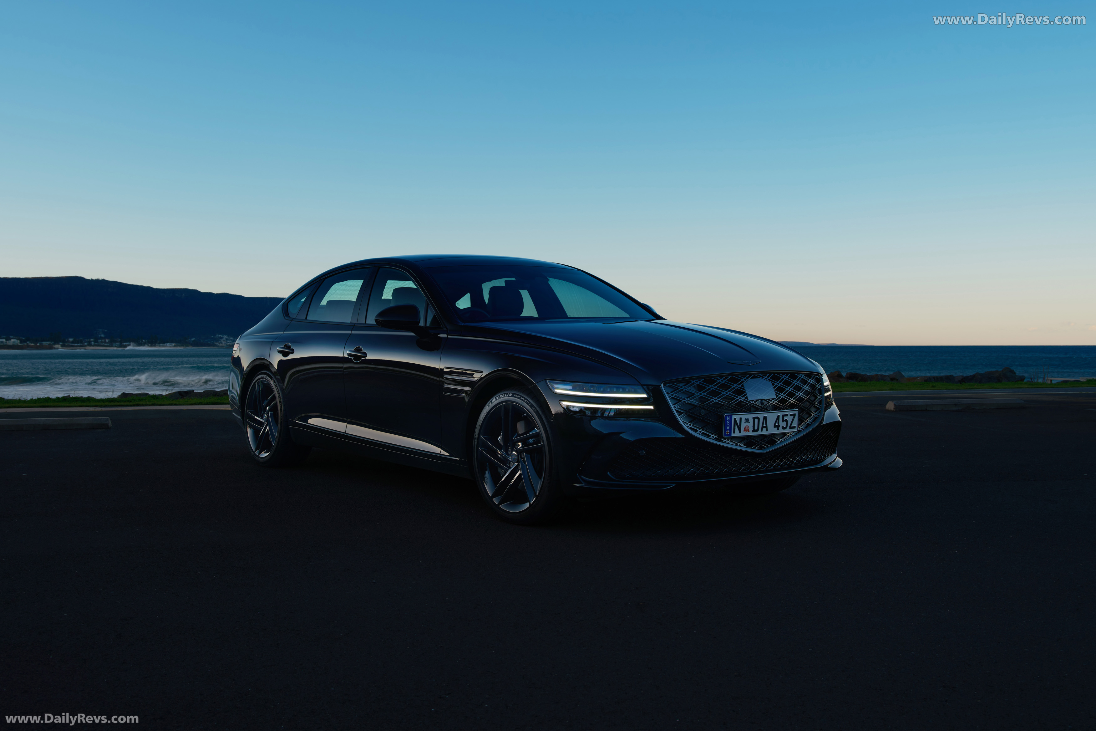 2025 Genesis G80 Black Front View