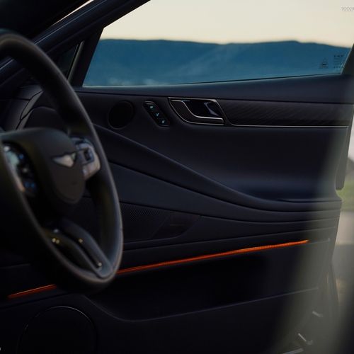 2025 Genesis G80 Black Interior
