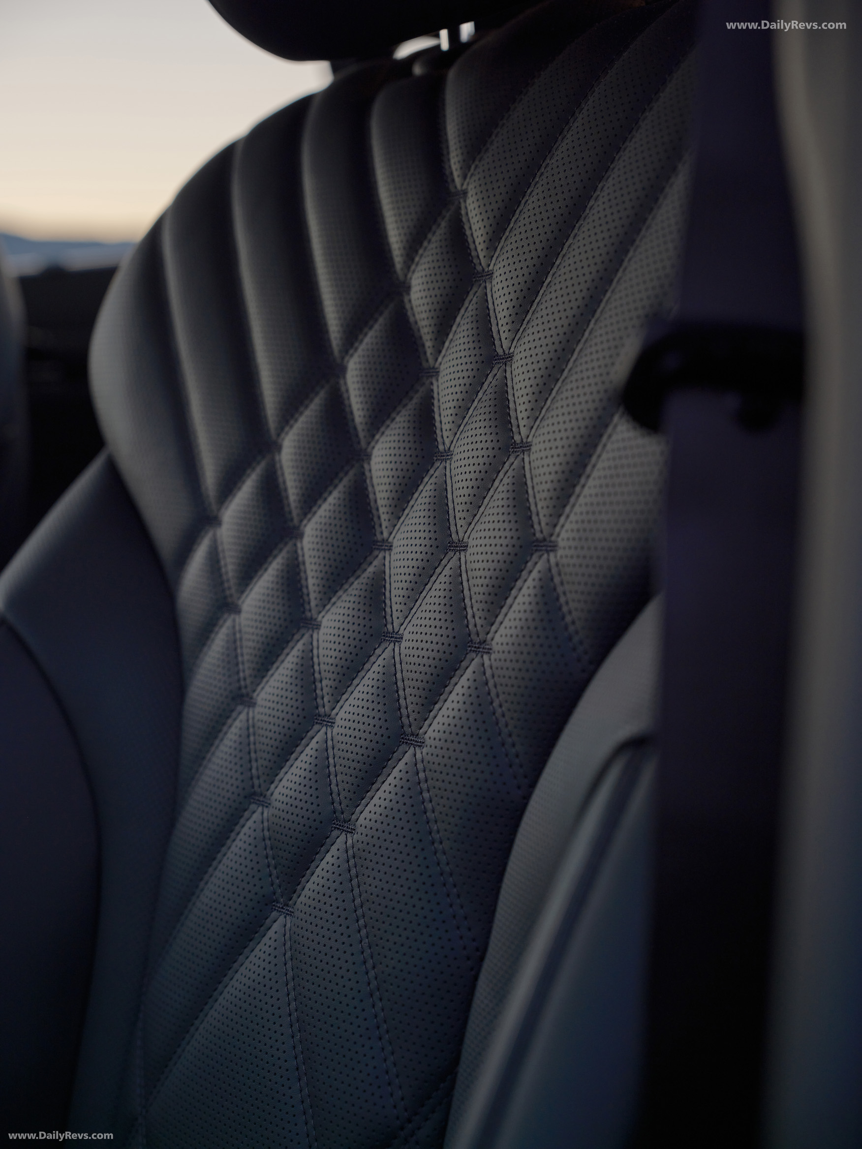 2025 Genesis G80 Black Interior