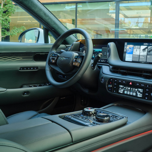 2026 Genesis G90 Prestige Black Interior