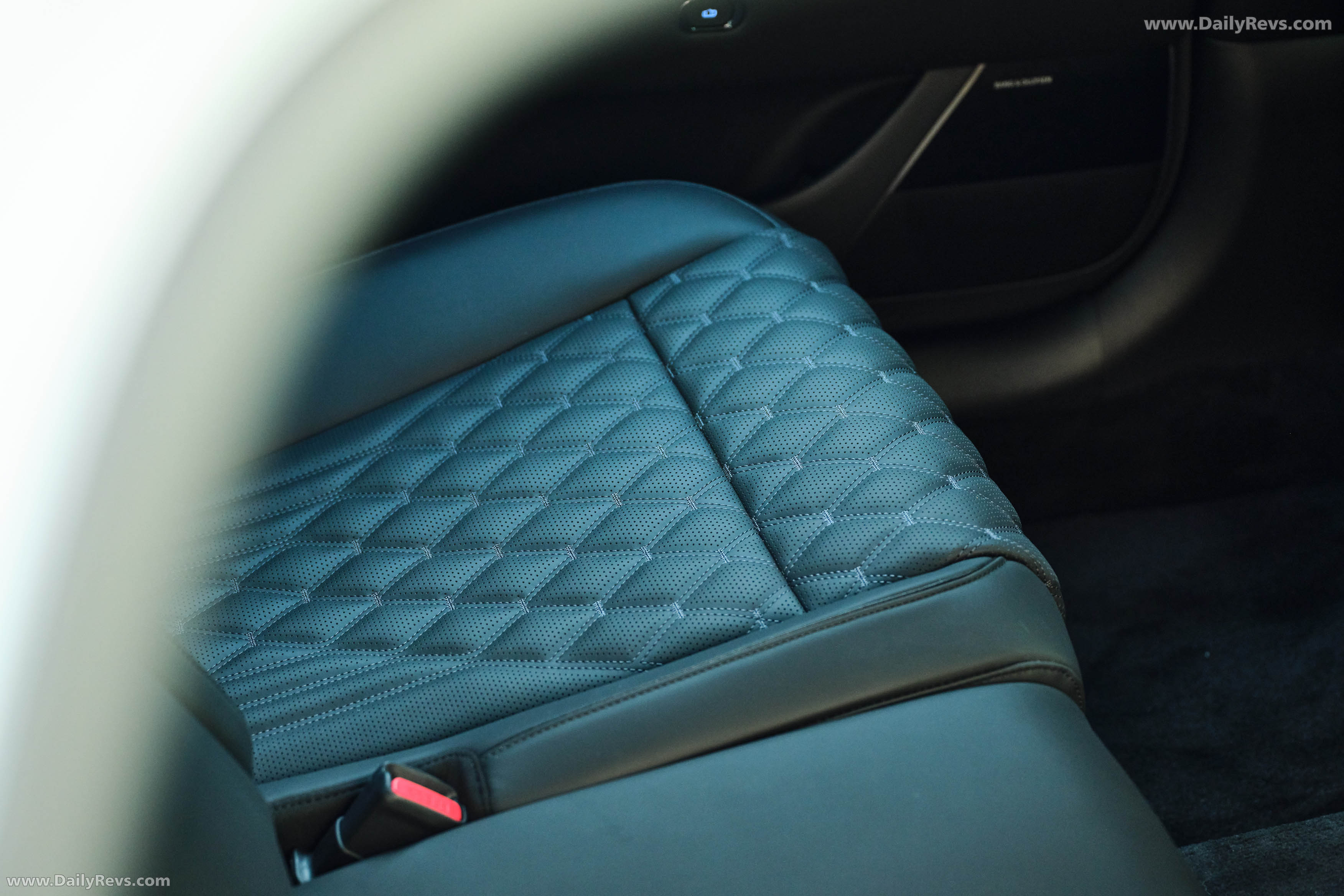 2026 Genesis G90 Prestige Black Interior
