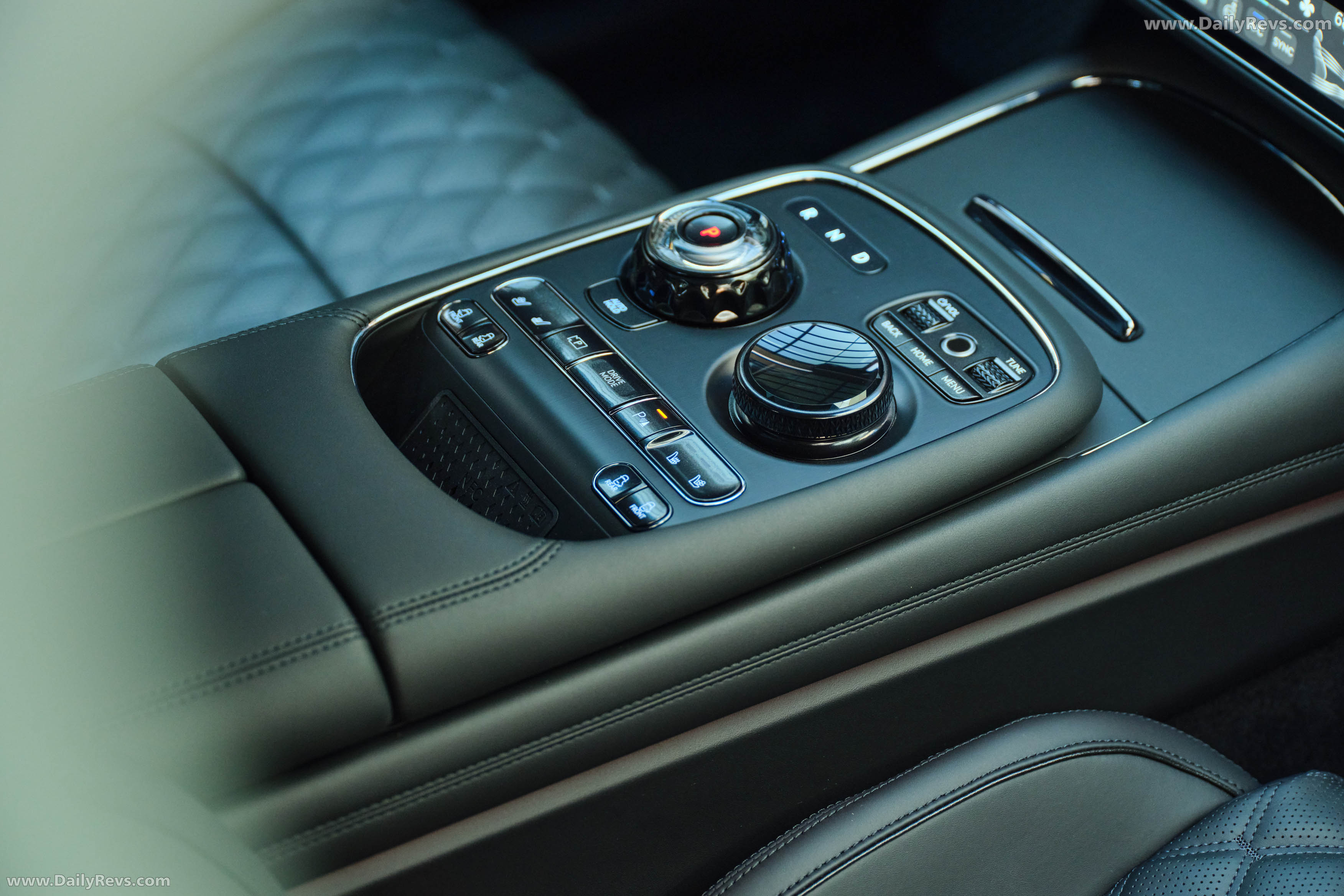 2026 Genesis G90 Prestige Black Interior