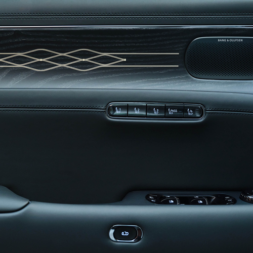 2026 Genesis G90 Prestige Black Interior