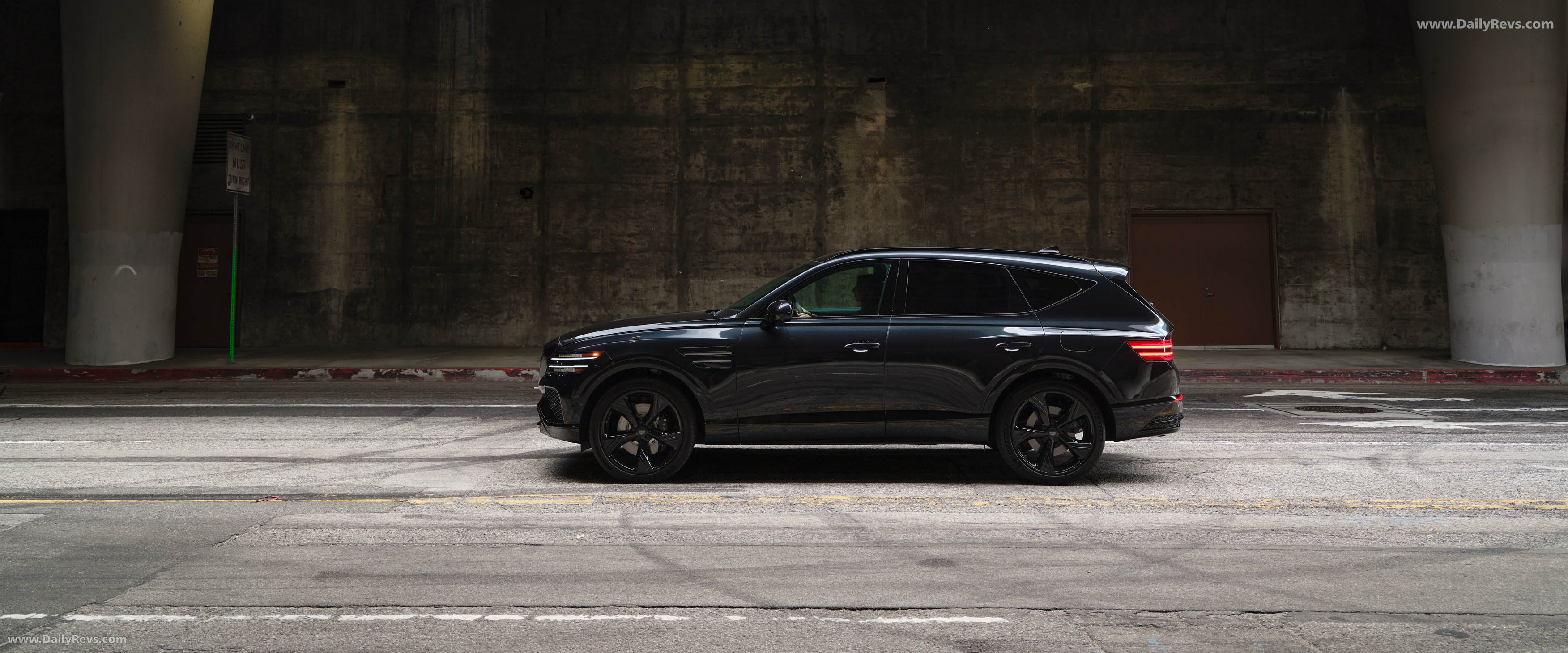 2026 Genesis GV80 Prestige Black Side View
