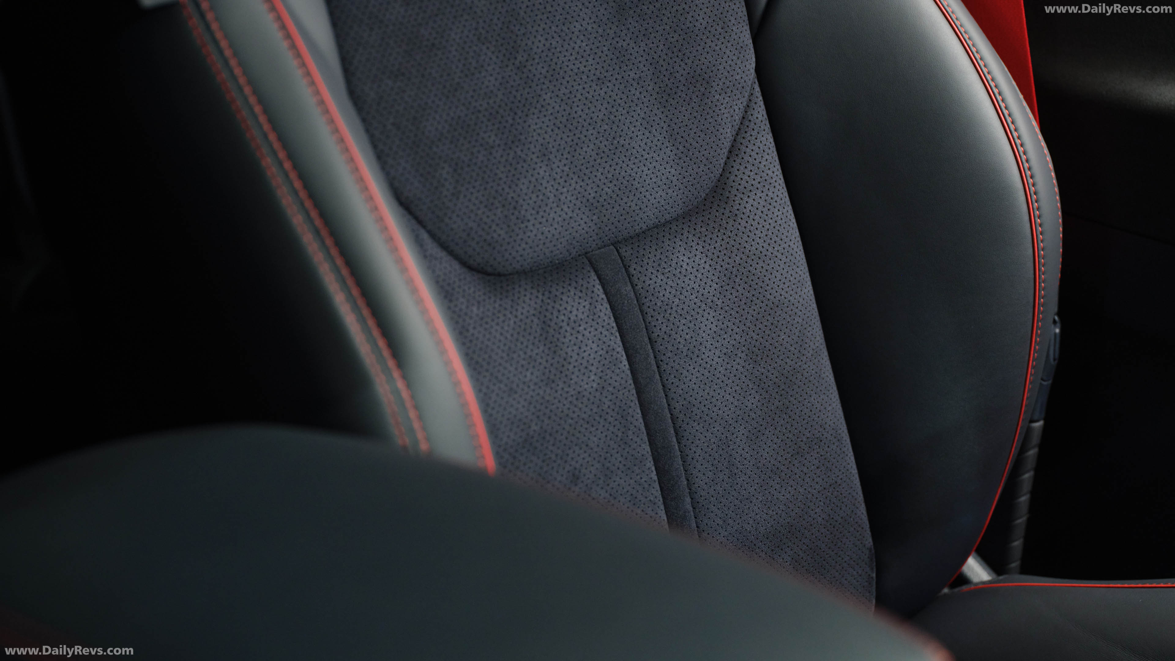 2026 Genesis GV70 Prestige Graphite Interior
