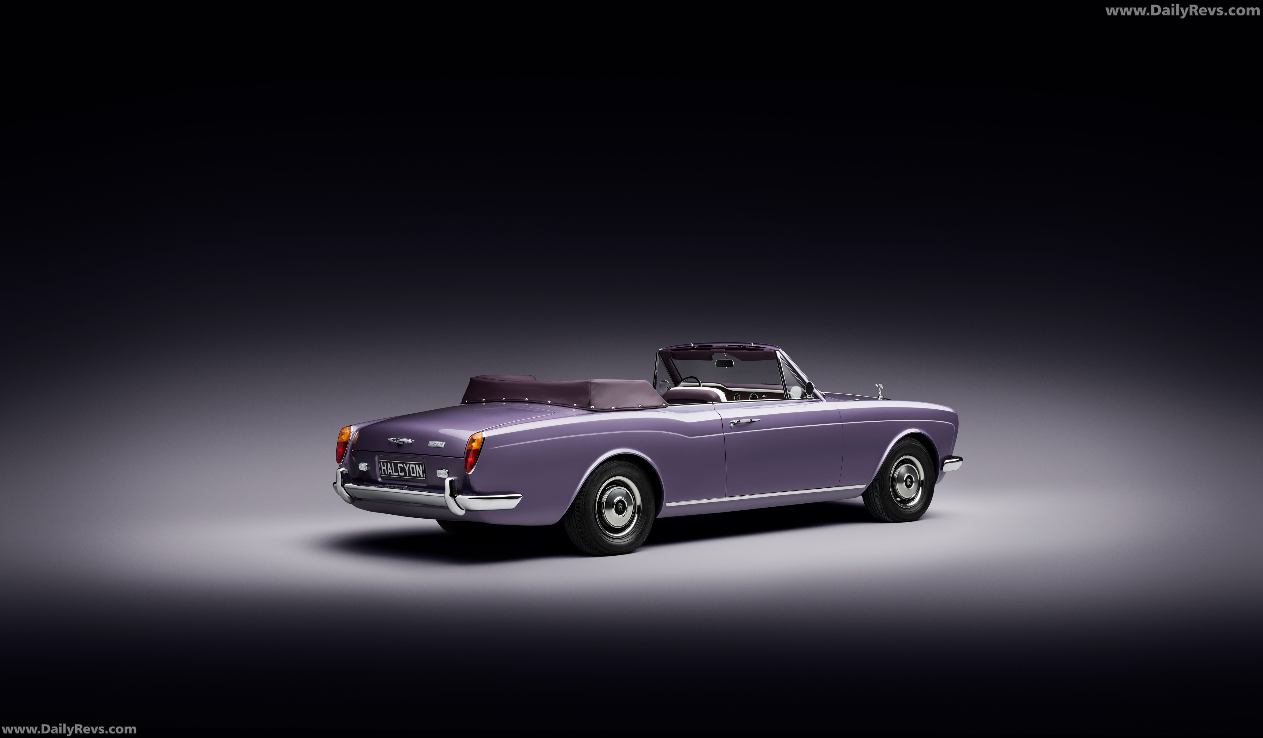 2025 Halcyon Highland Heather Rear View