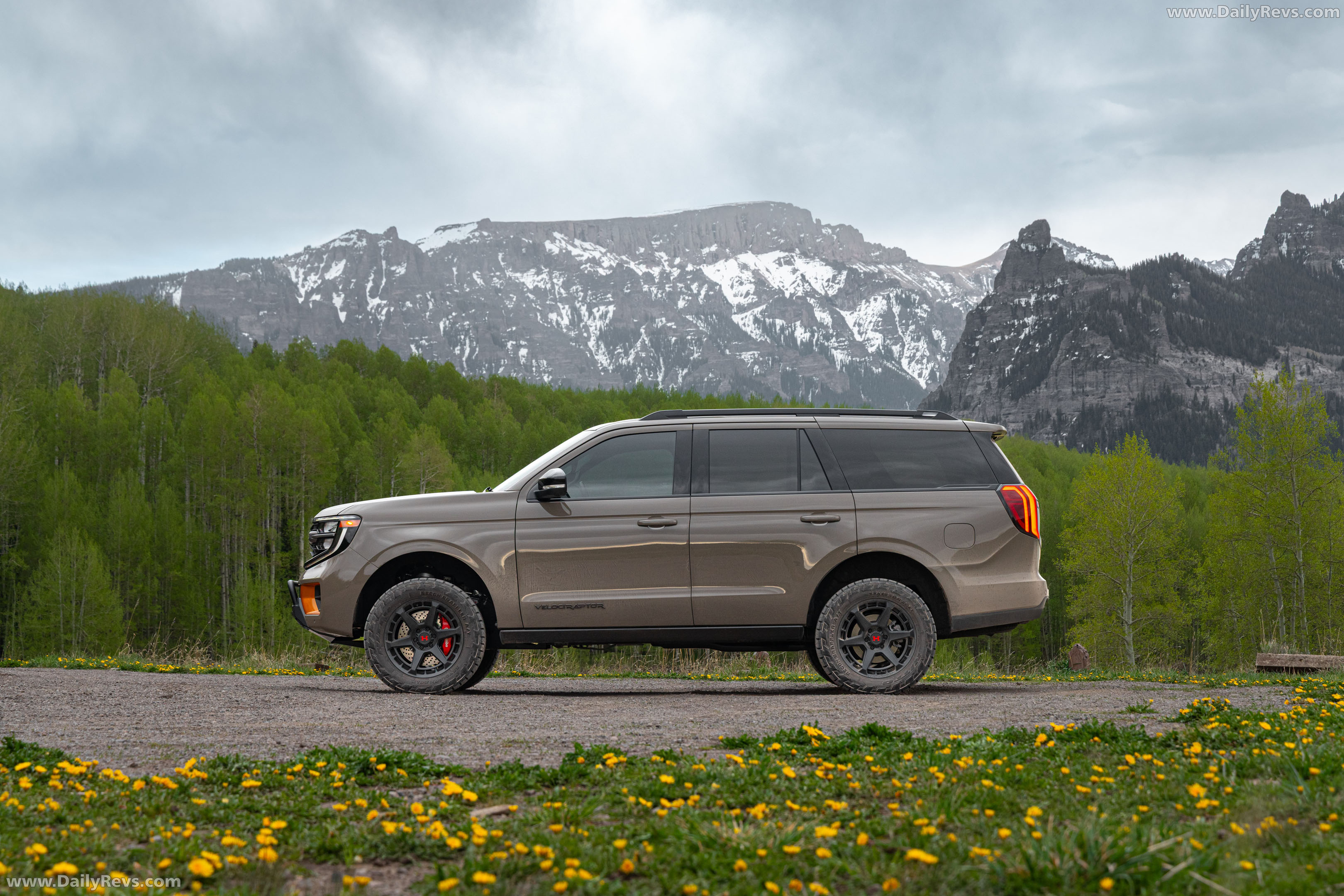 2026 Hennessey VelociRaptor SUV Expedition Side View