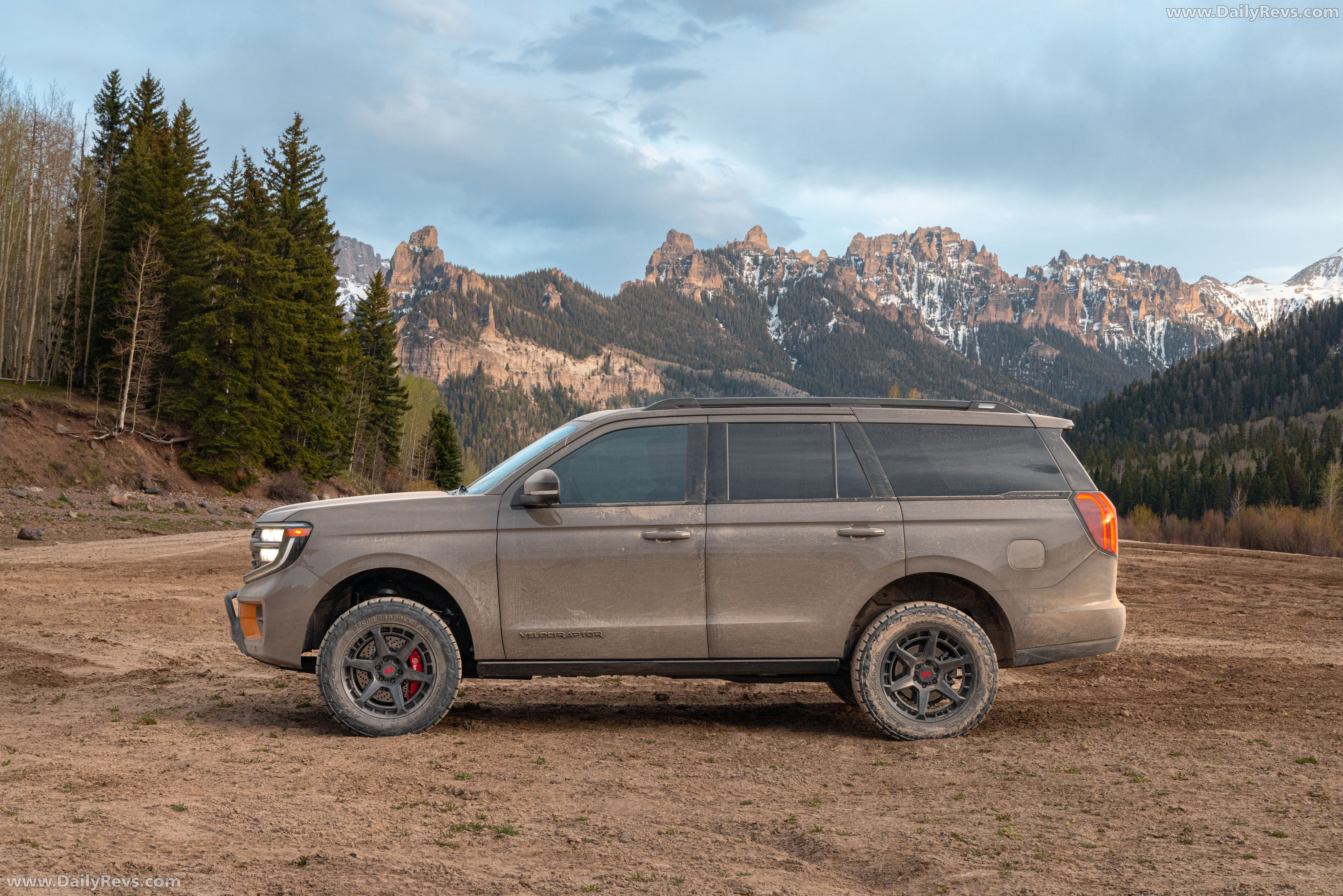2026 Hennessey VelociRaptor SUV Expedition Side View
