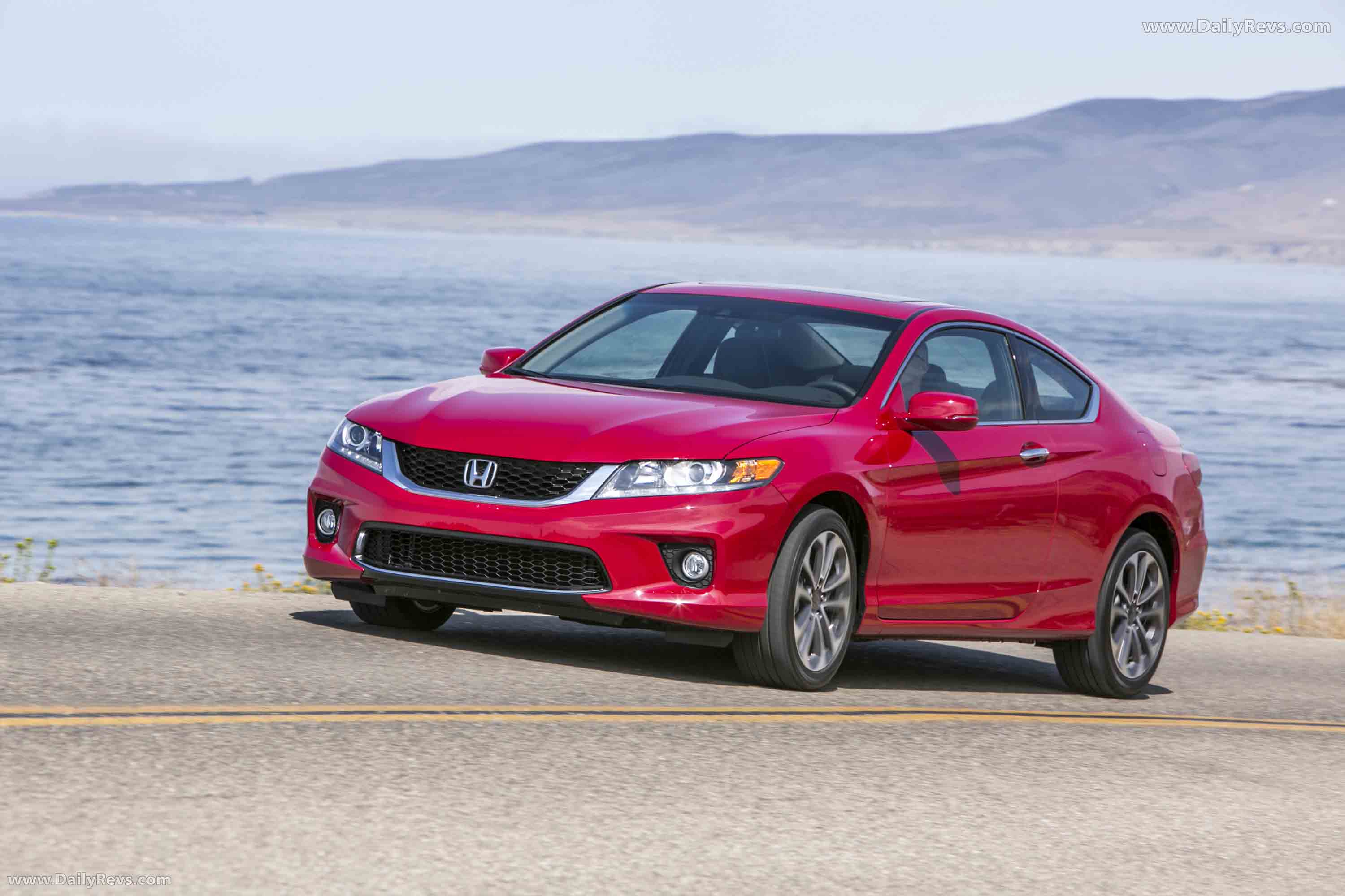 2013 Honda Accord Coupe Front View