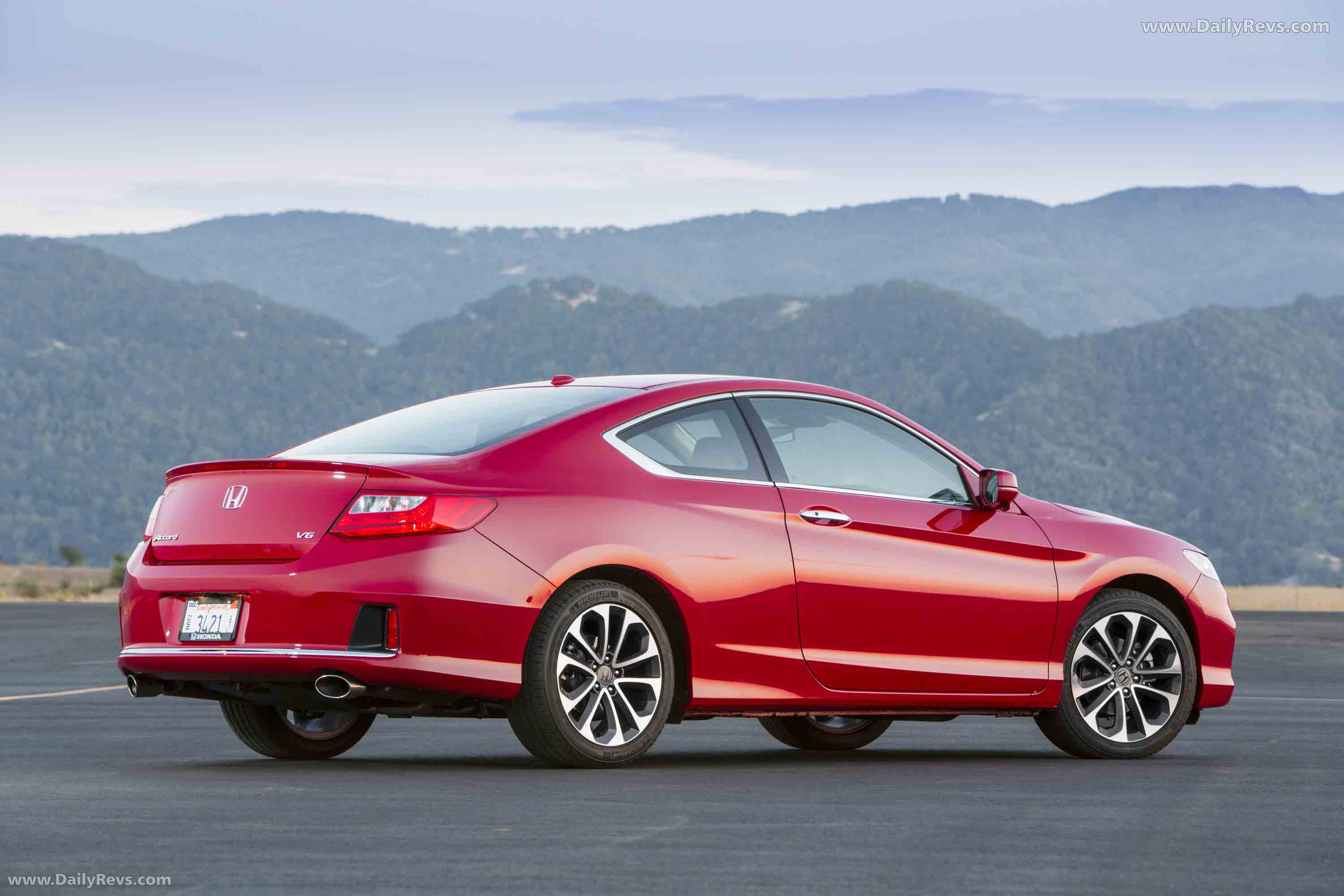 2013 Honda Accord Coupe Rear View