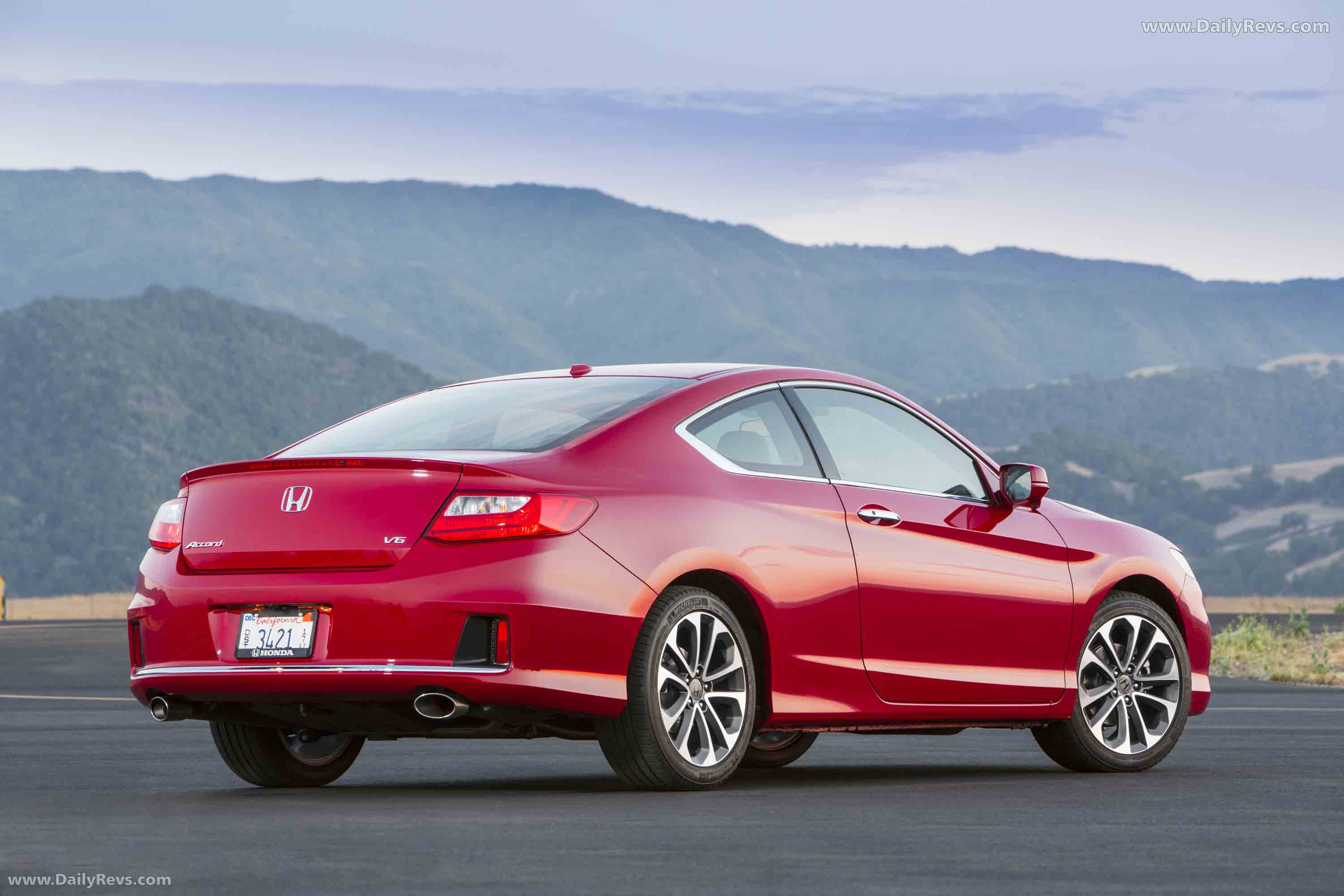 2013 Honda Accord Coupe Rear View