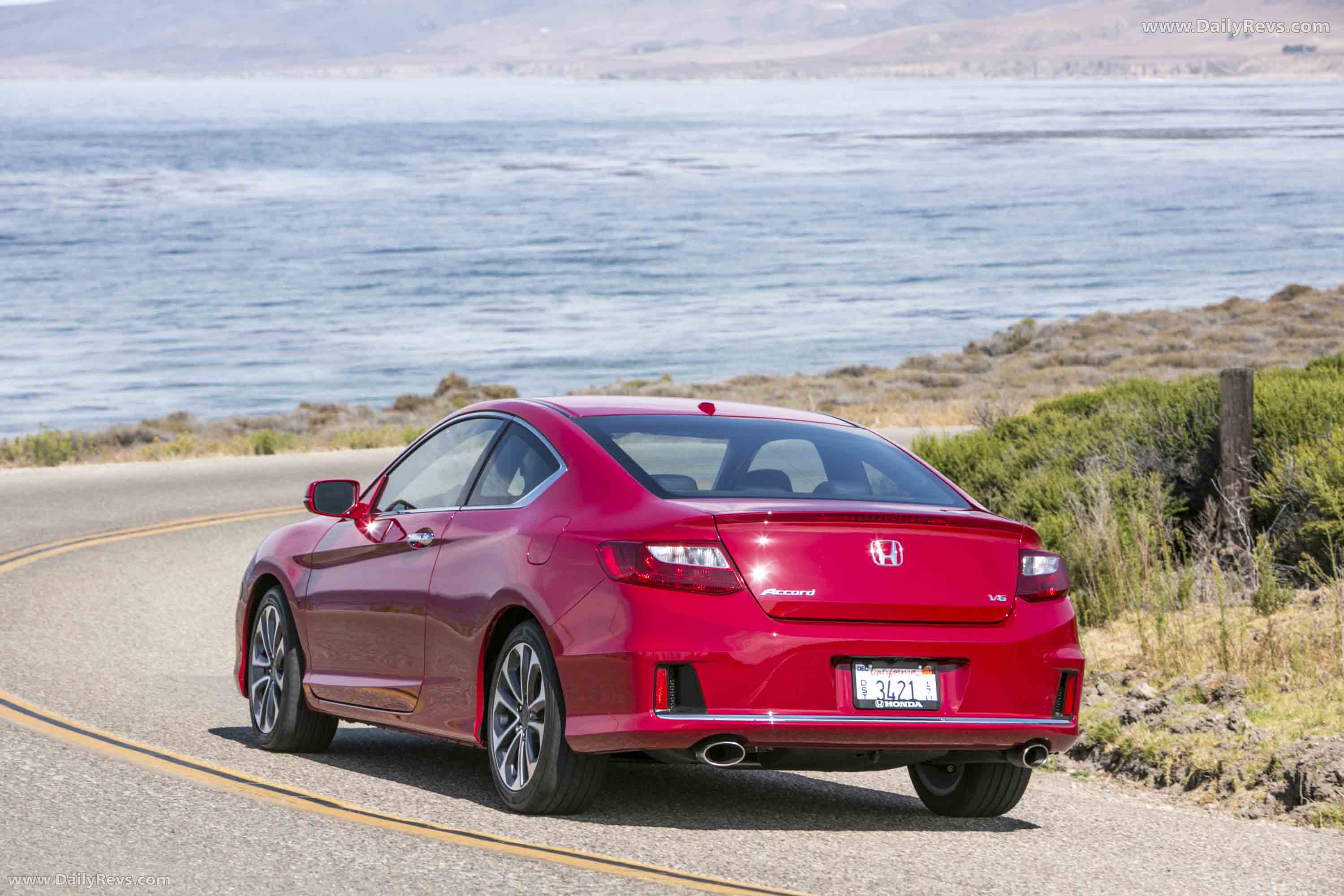 2013 Honda Accord Coupe Rear View