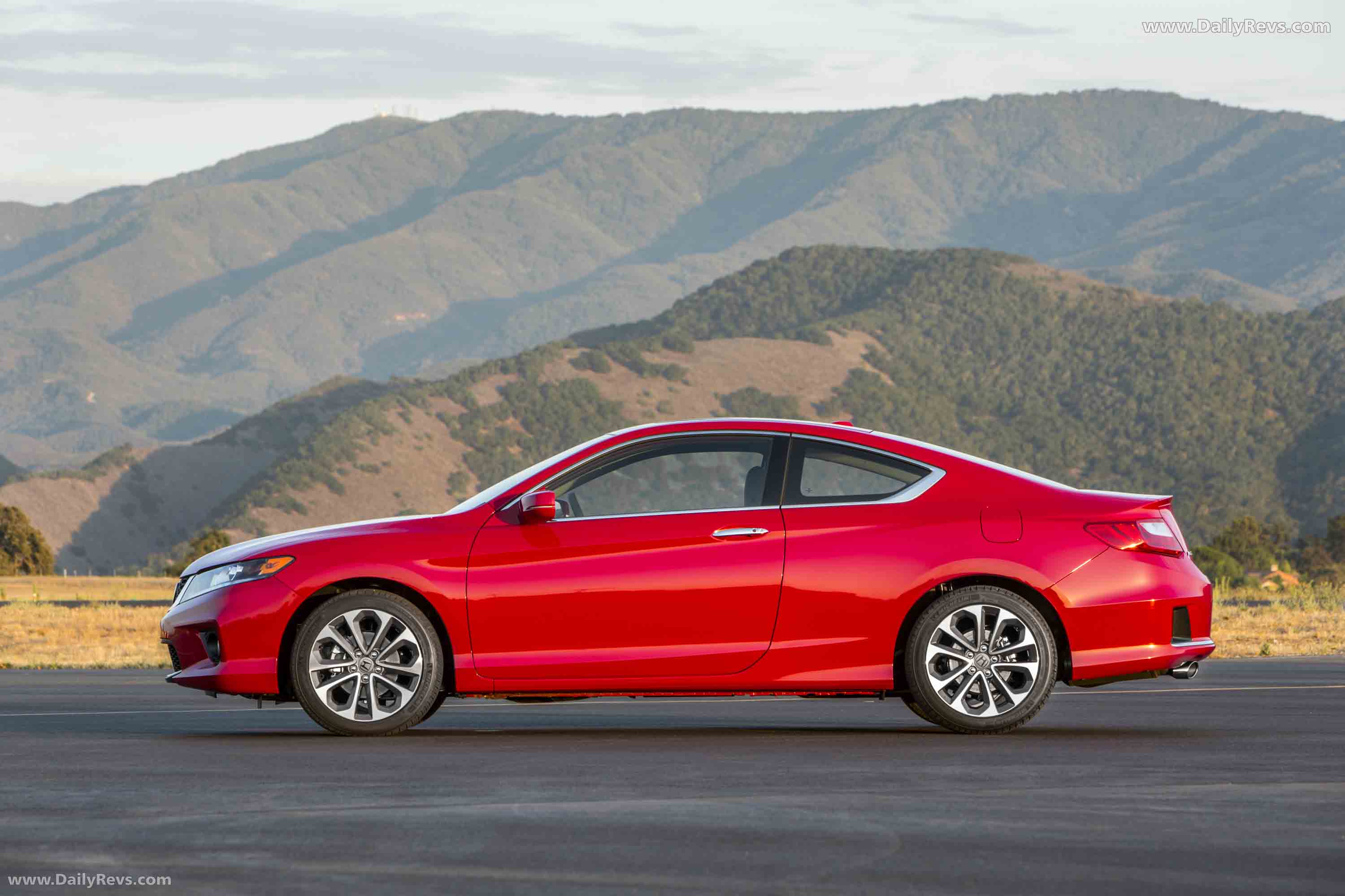 2013 Honda Accord Coupe Side View
