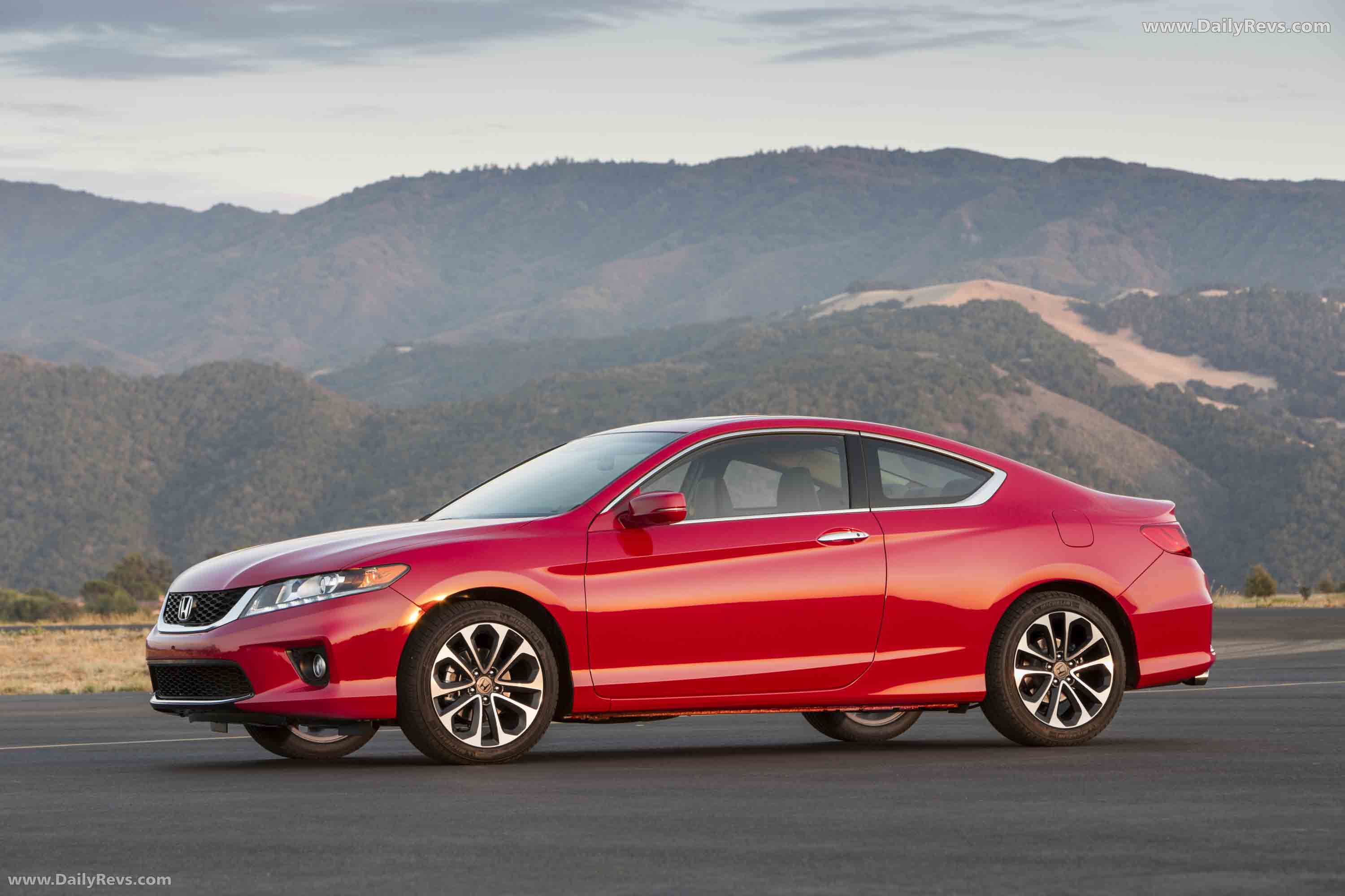 2013 Honda Accord Coupe Side View