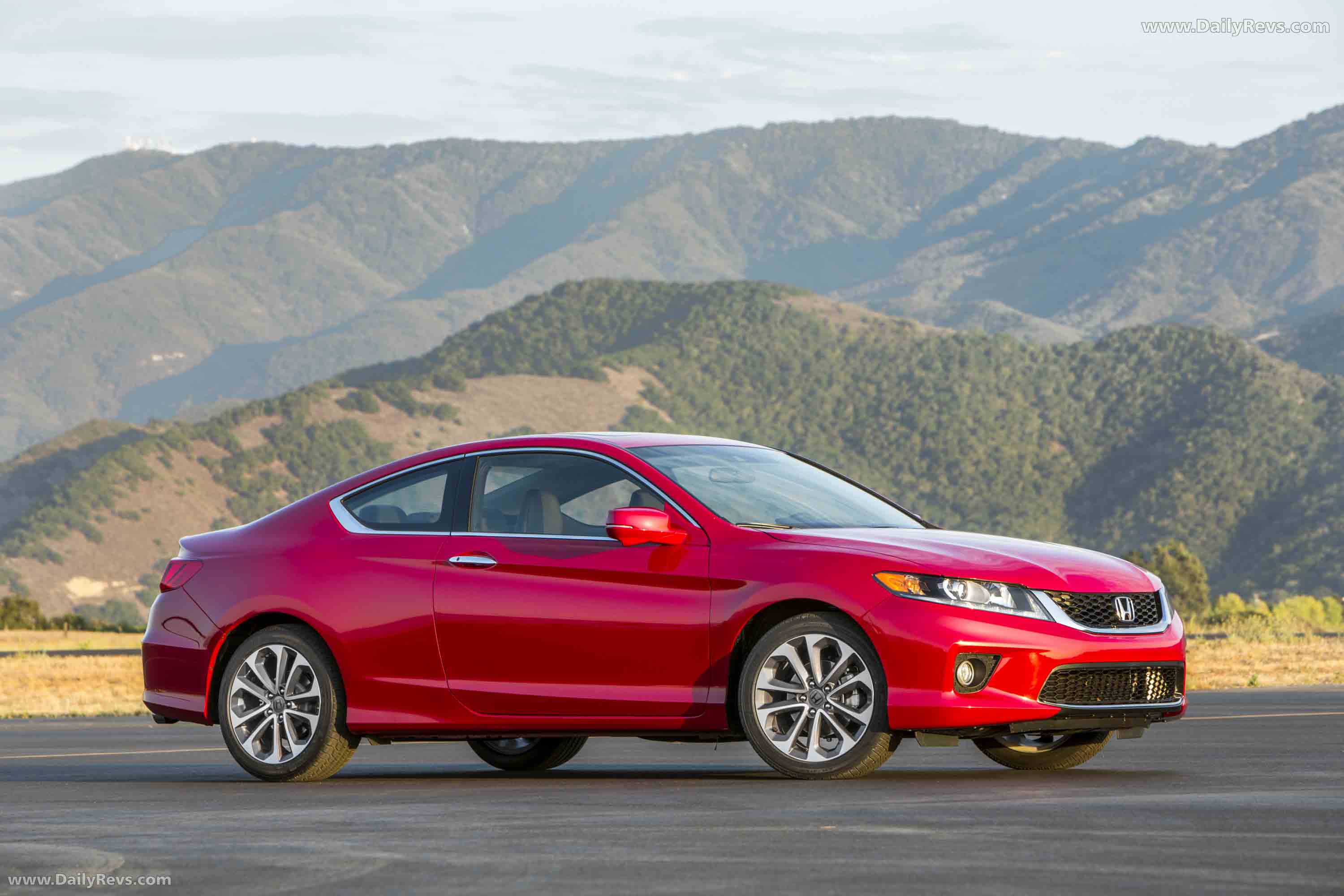 2013 Honda Accord Coupe Side View