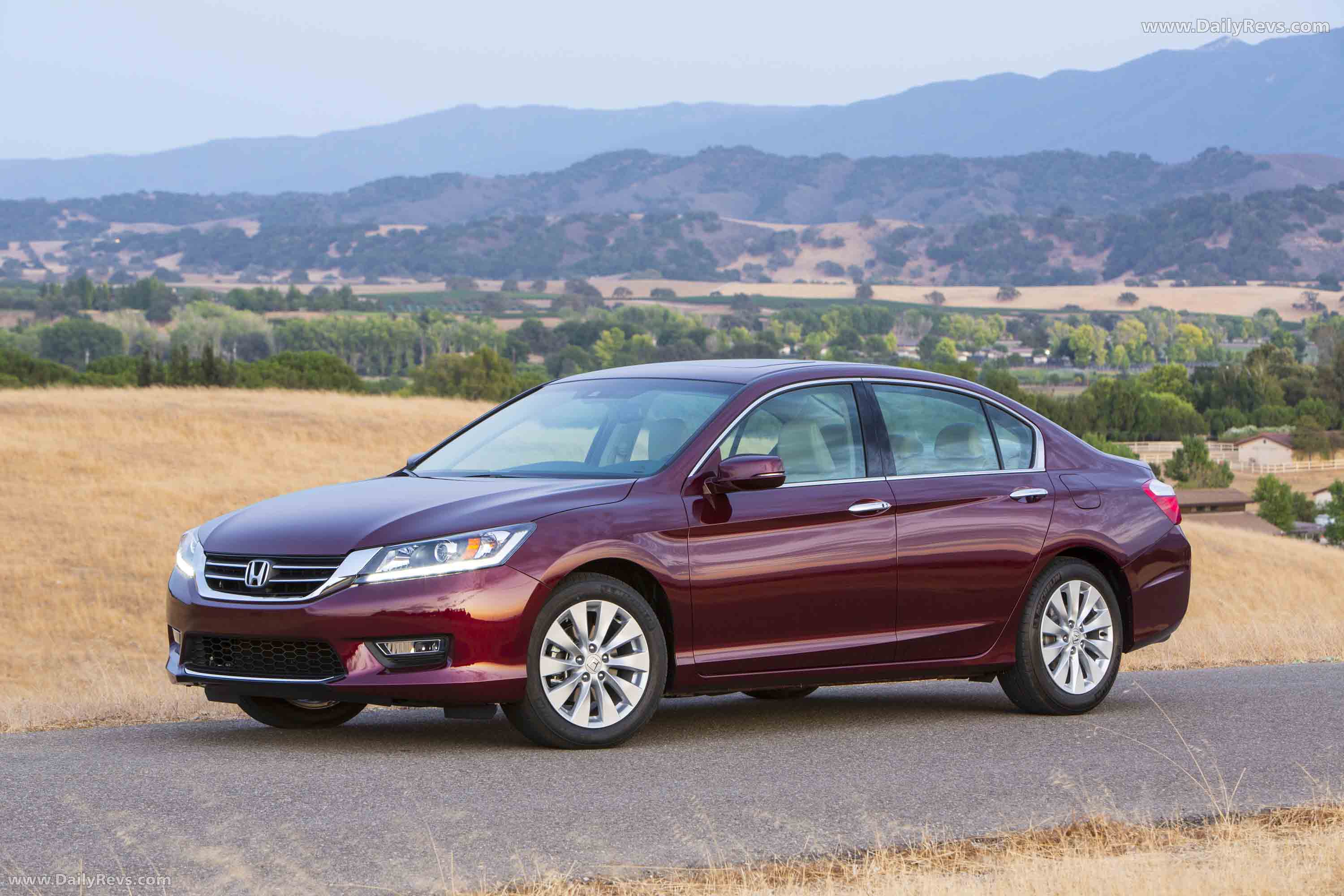 2013 Honda Accord Sedan Front View
