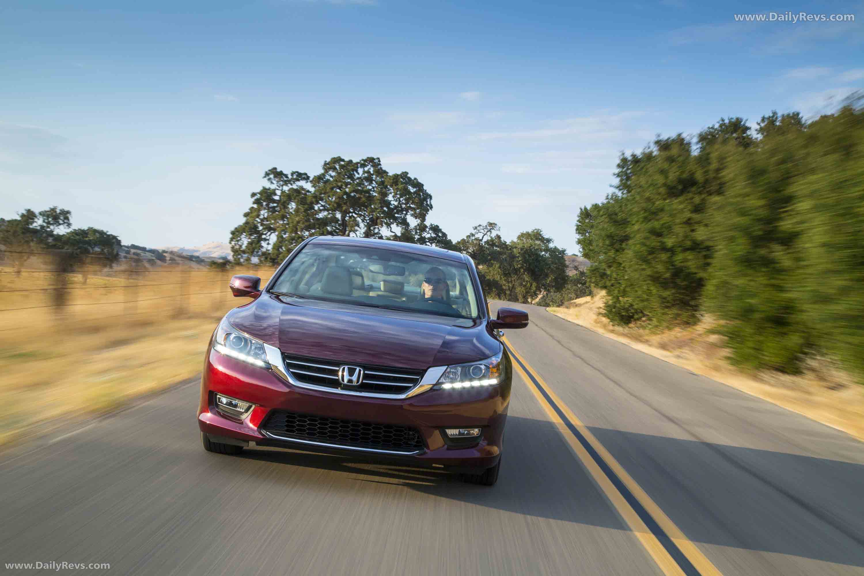 2013 Honda Accord Sedan Front View