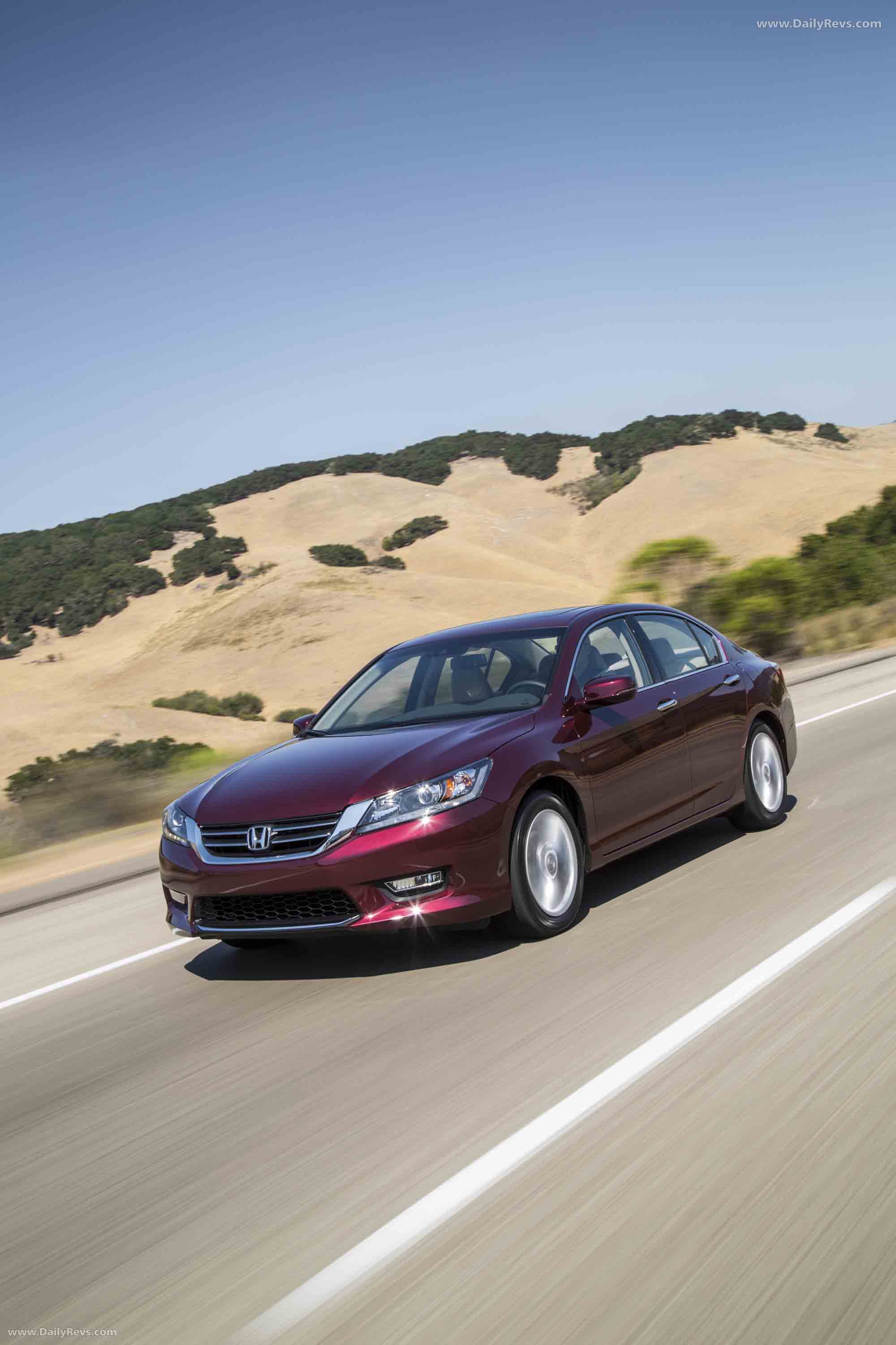2013 Honda Accord Sedan Front View