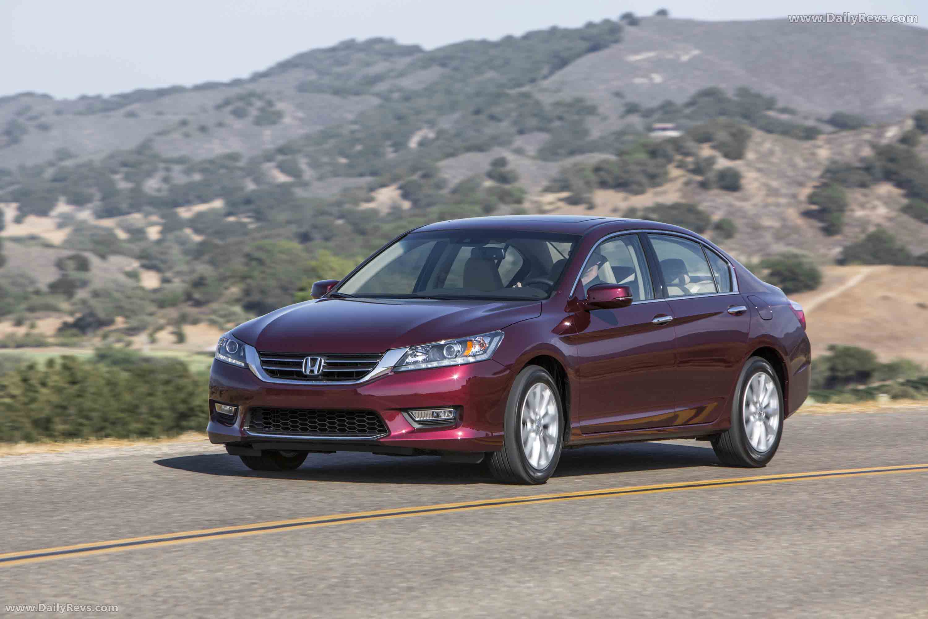 2013 Honda Accord Sedan Front View