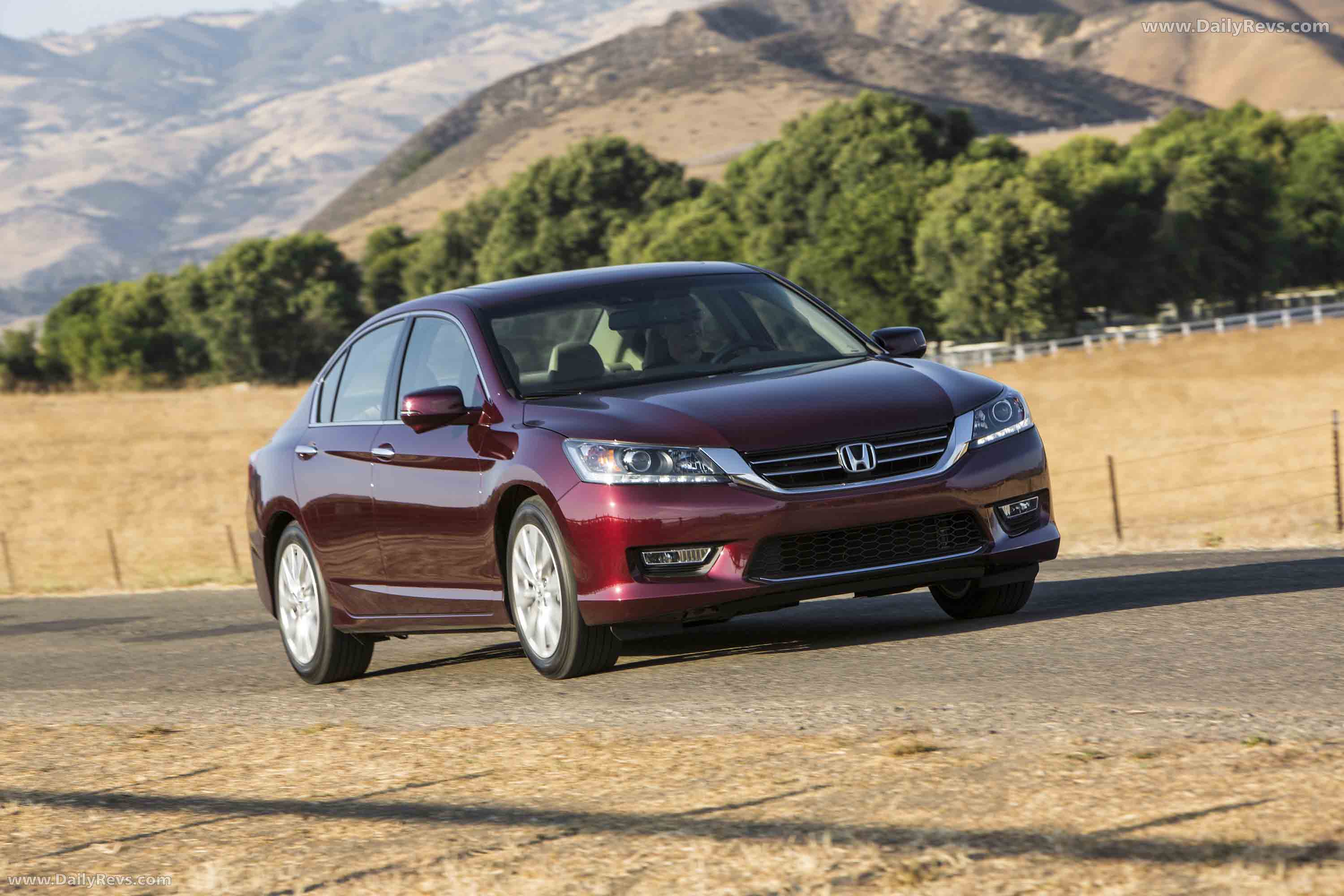 2013 Honda Accord Sedan Front View