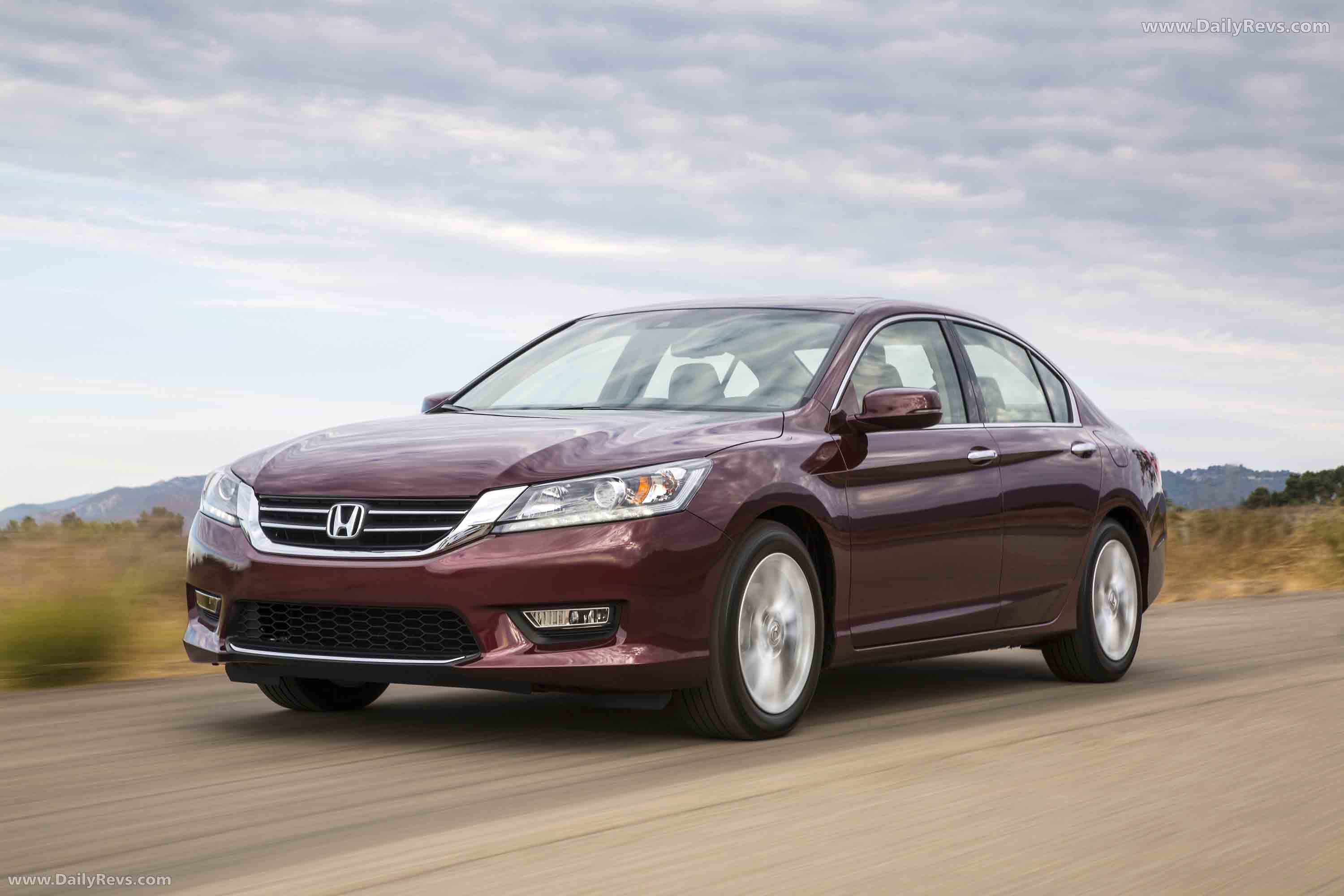 2013 Honda Accord Sedan Front View