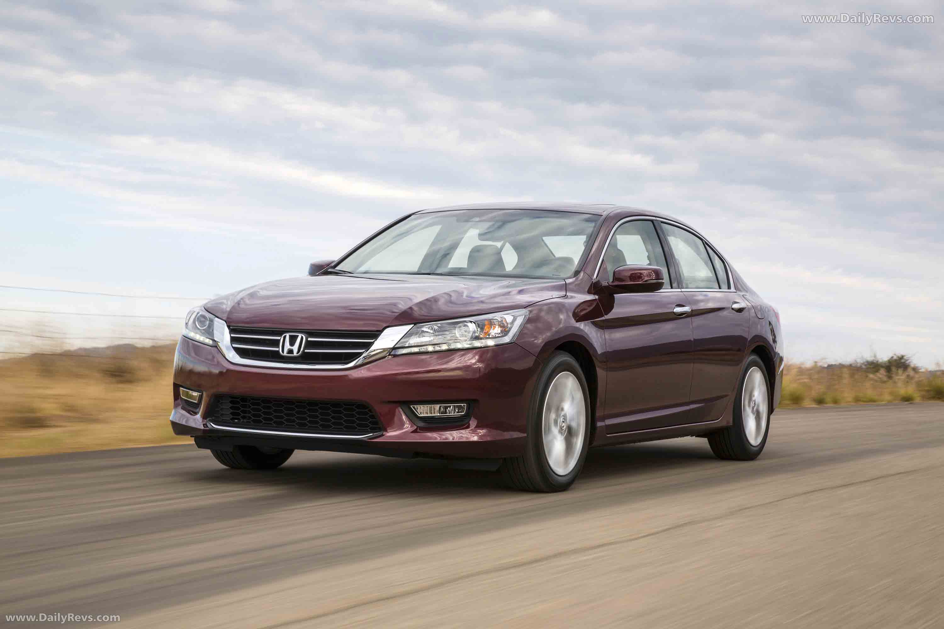 2013 Honda Accord Sedan Front View