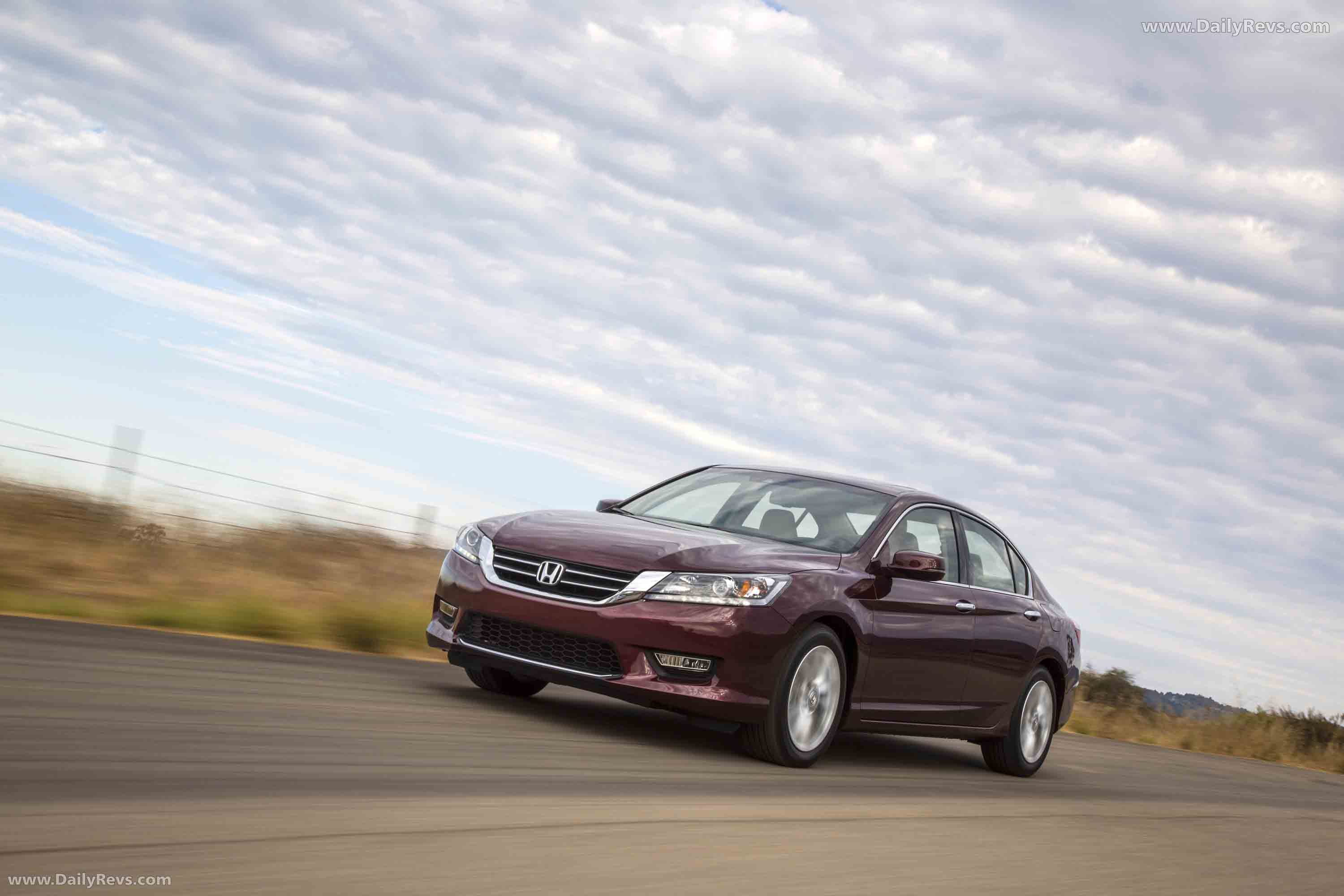2013 Honda Accord Sedan Front View