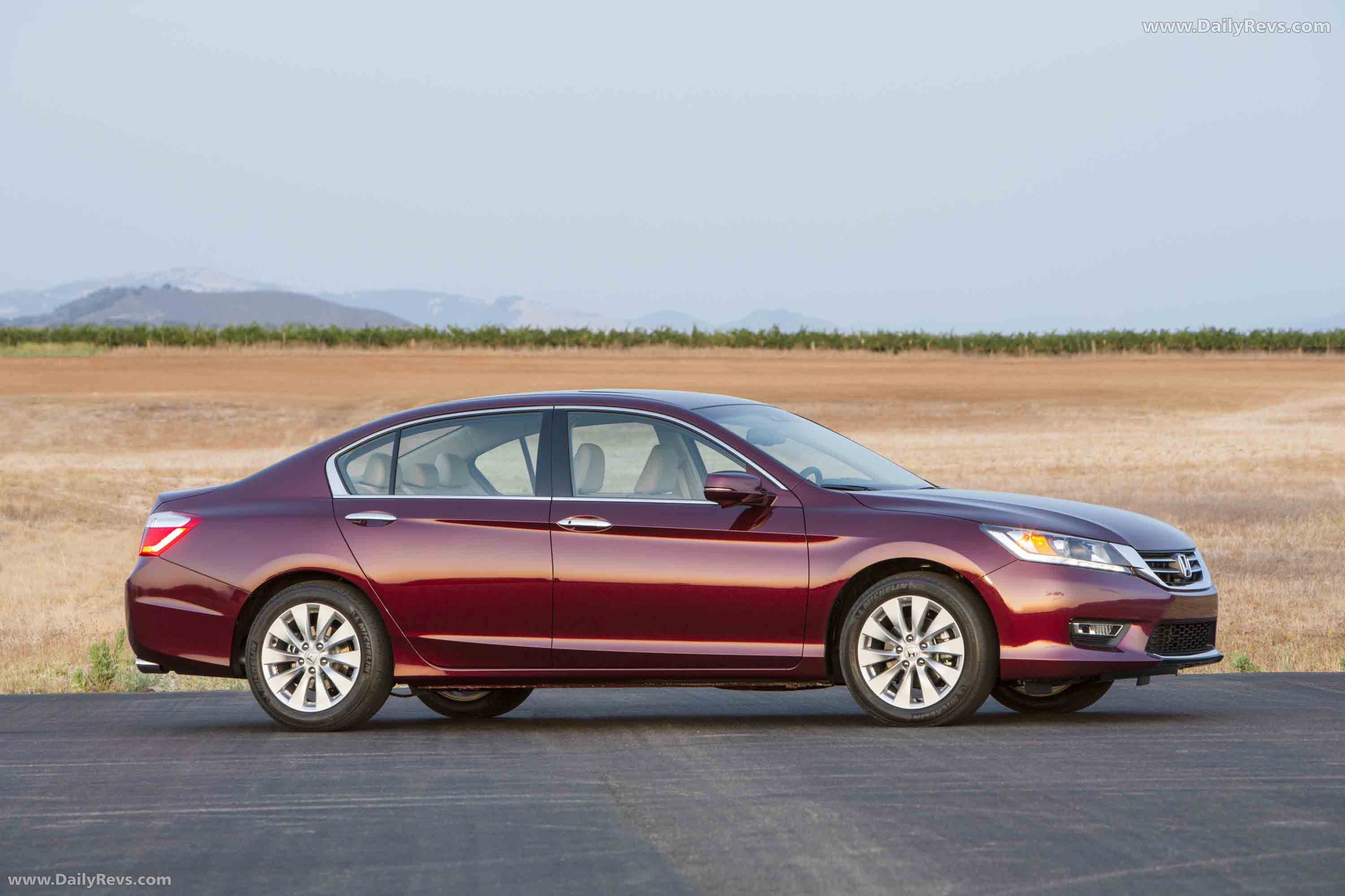 2013 Honda Accord Sedan Side View