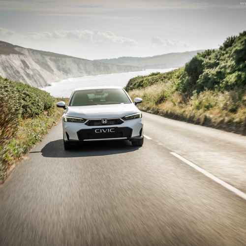 2025 Honda Civic eHEV European Version Front View
