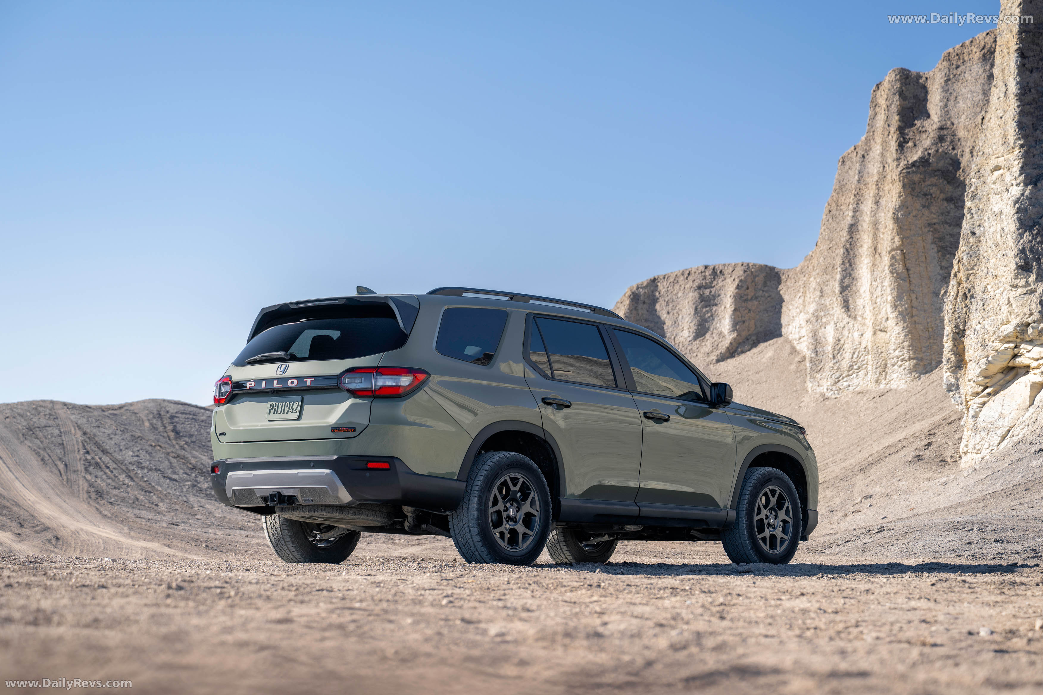 2026 Honda Pilot TrailSport Rear View