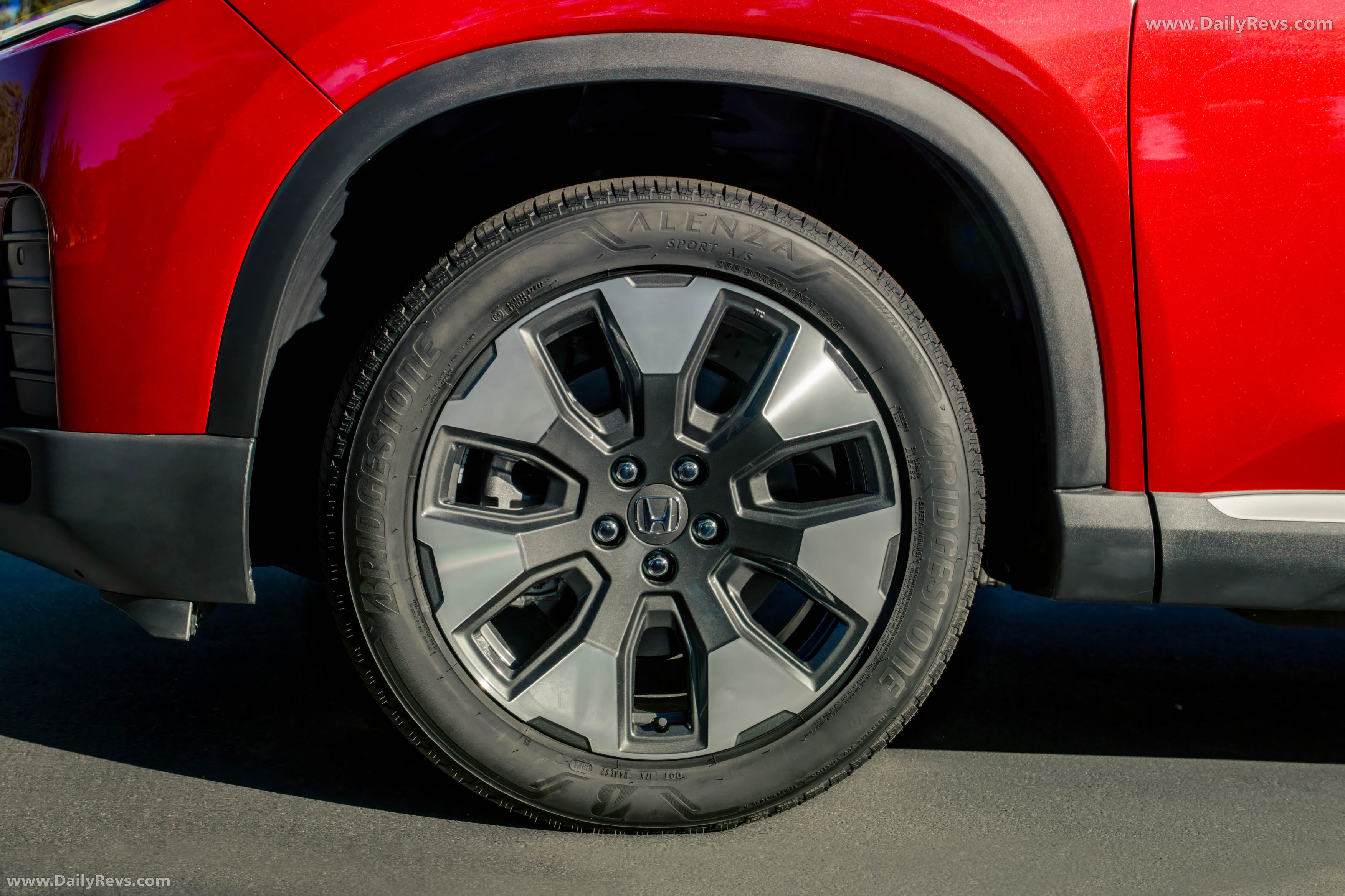 2026 Honda Pilot Elite Exterior