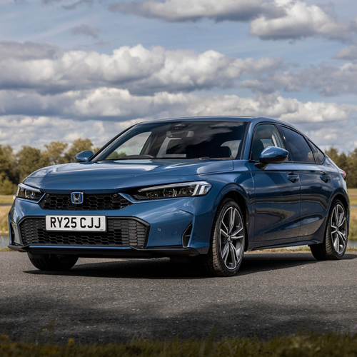 2025 Honda Civic eHEV UK Version Front View
