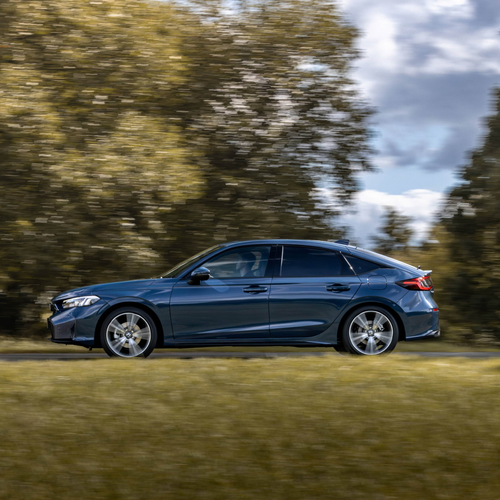 2025 Honda Civic eHEV UK Version Side View