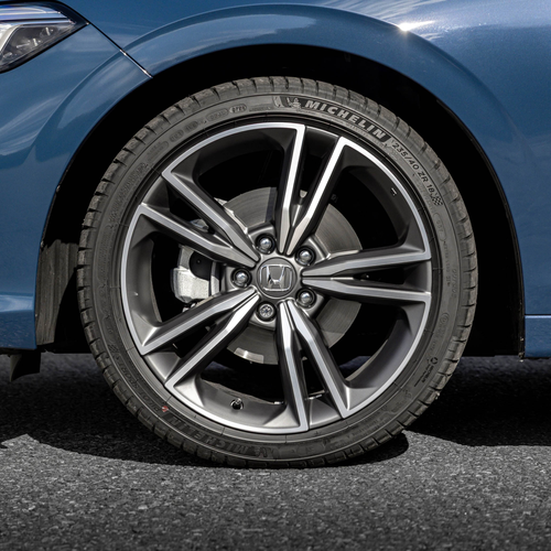 2025 Honda Civic eHEV UK Version Exterior