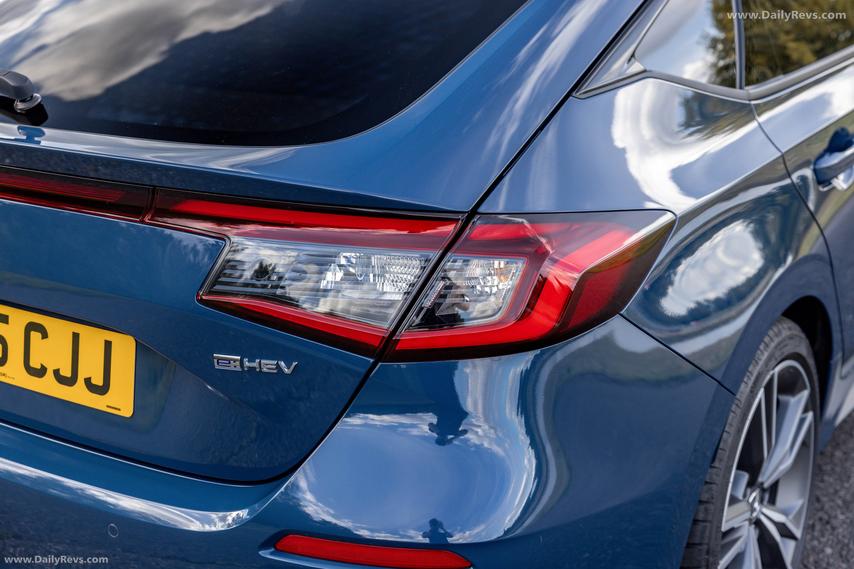2025 Honda Civic eHEV UK Version Exterior