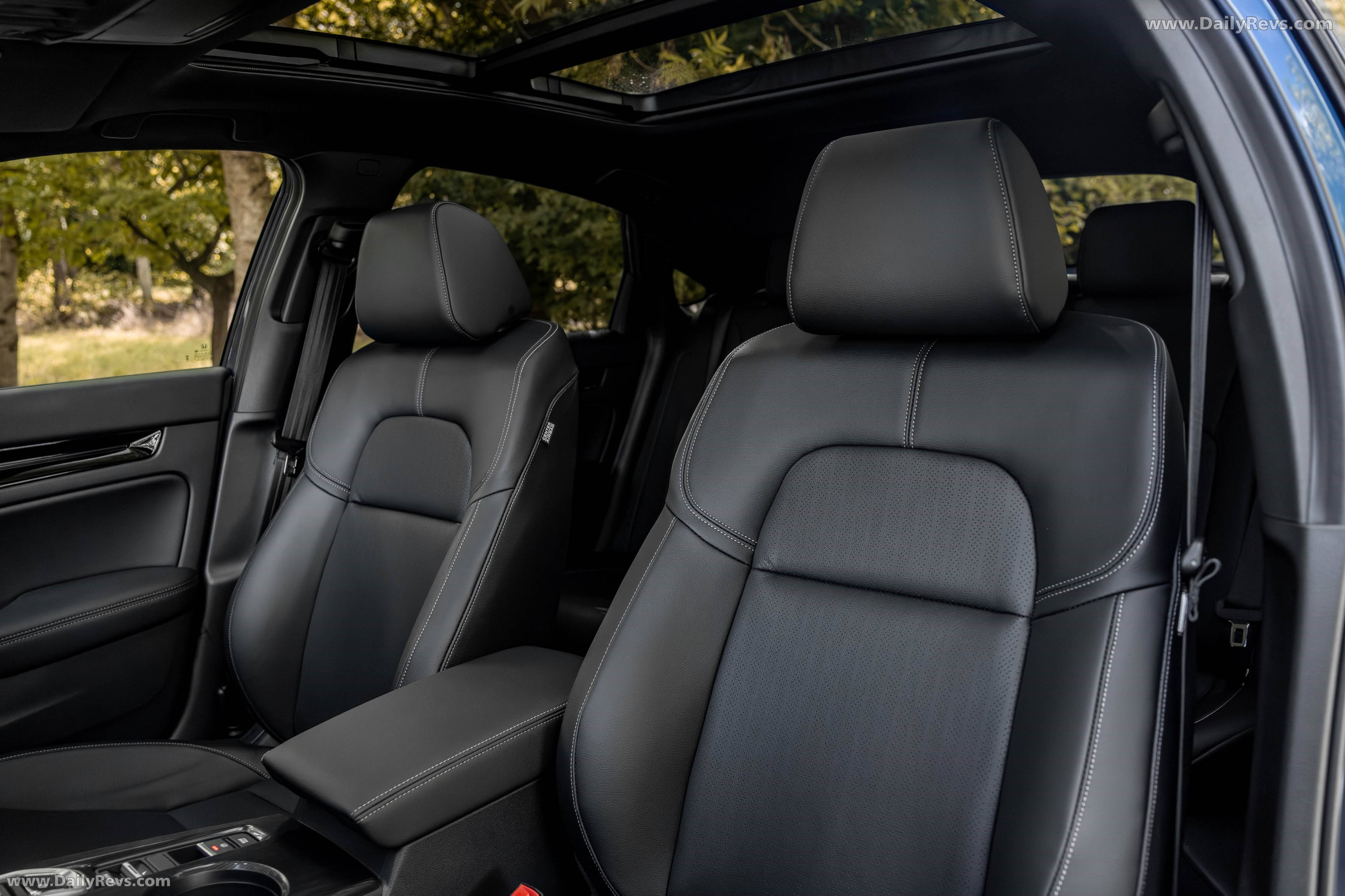 2025 Honda Civic eHEV UK Version Interior