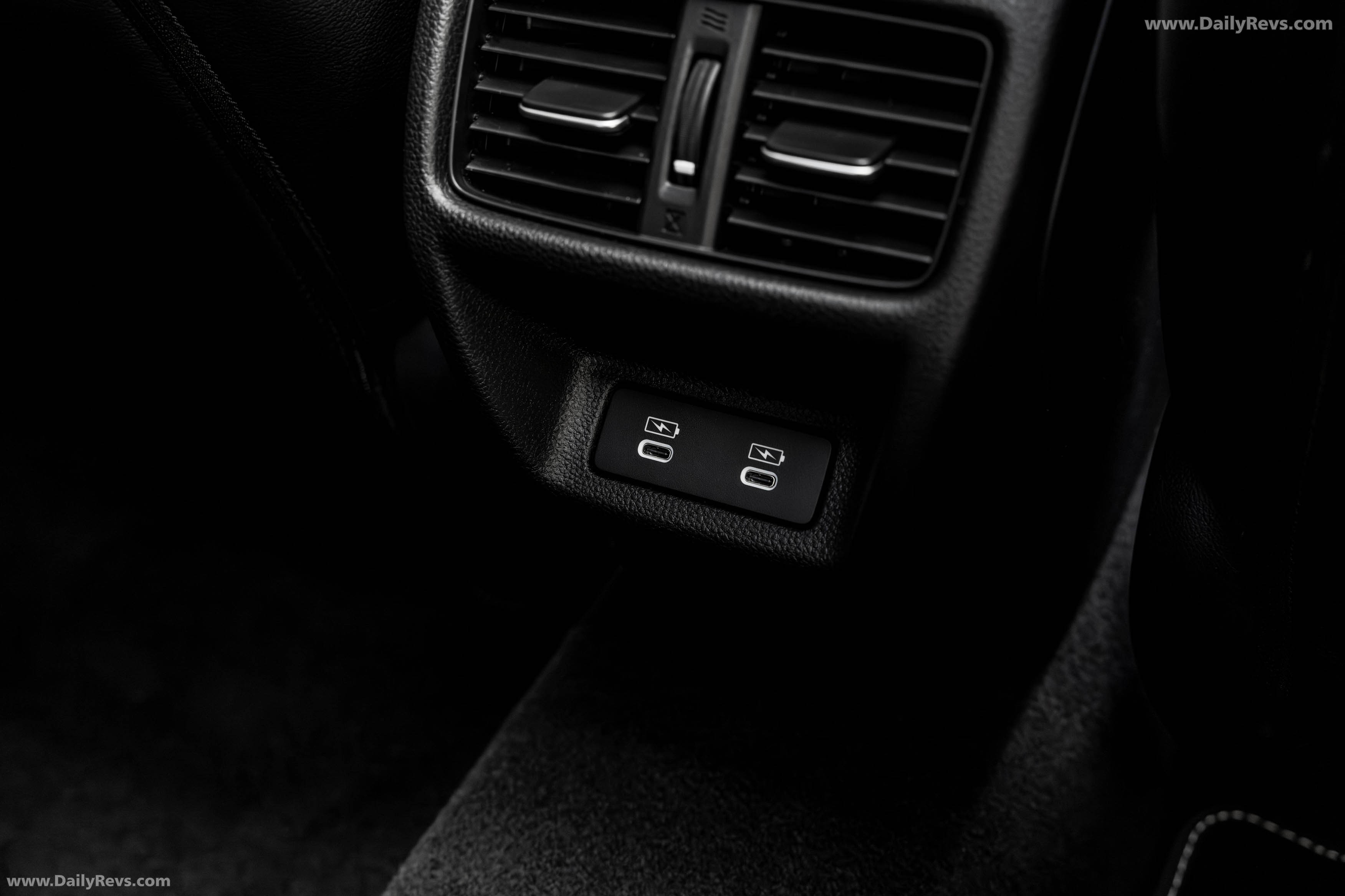 2025 Honda Civic eHEV UK Version Interior