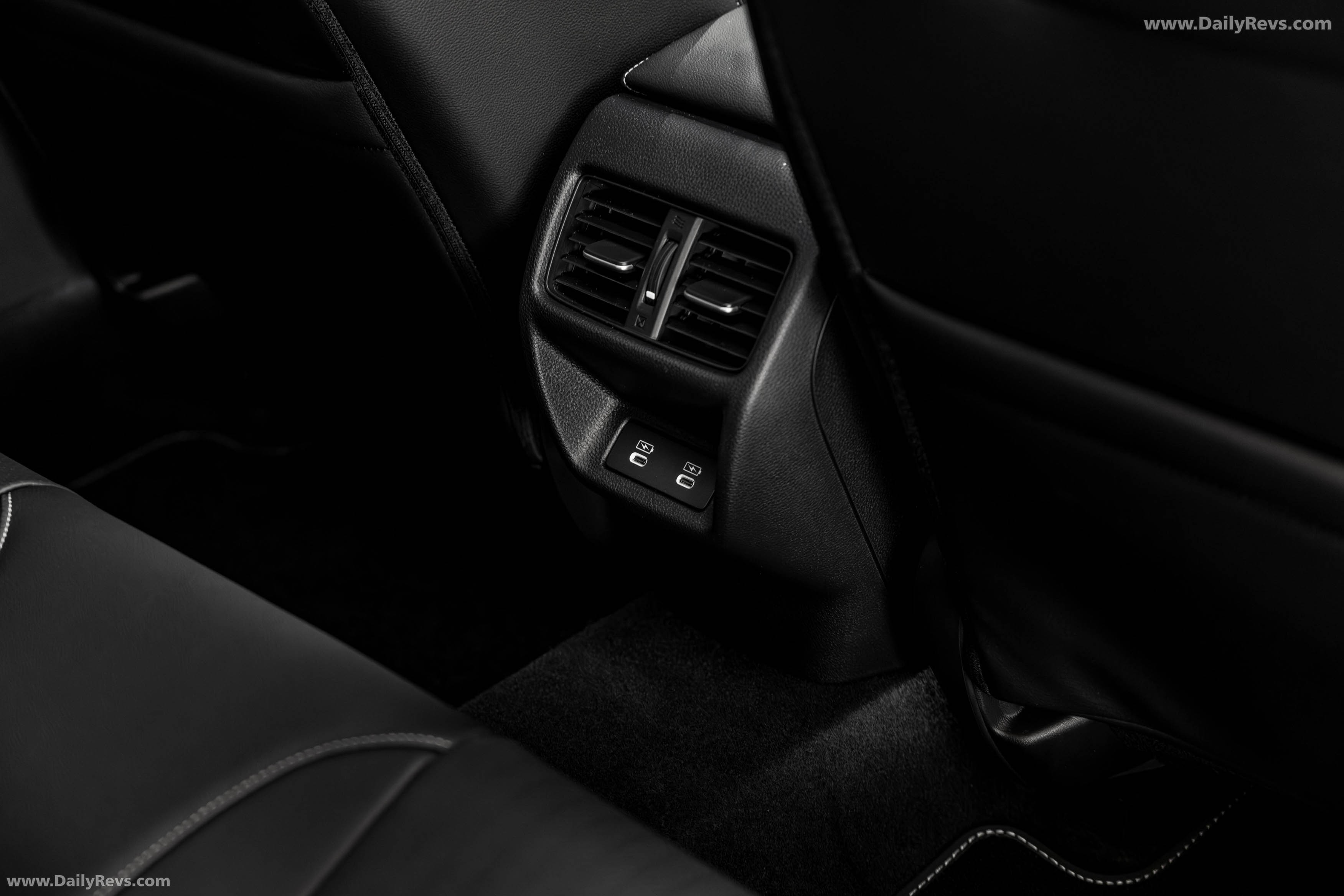 2025 Honda Civic eHEV UK Version Interior