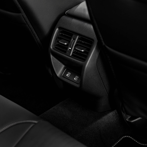 2025 Honda Civic eHEV UK Version Interior