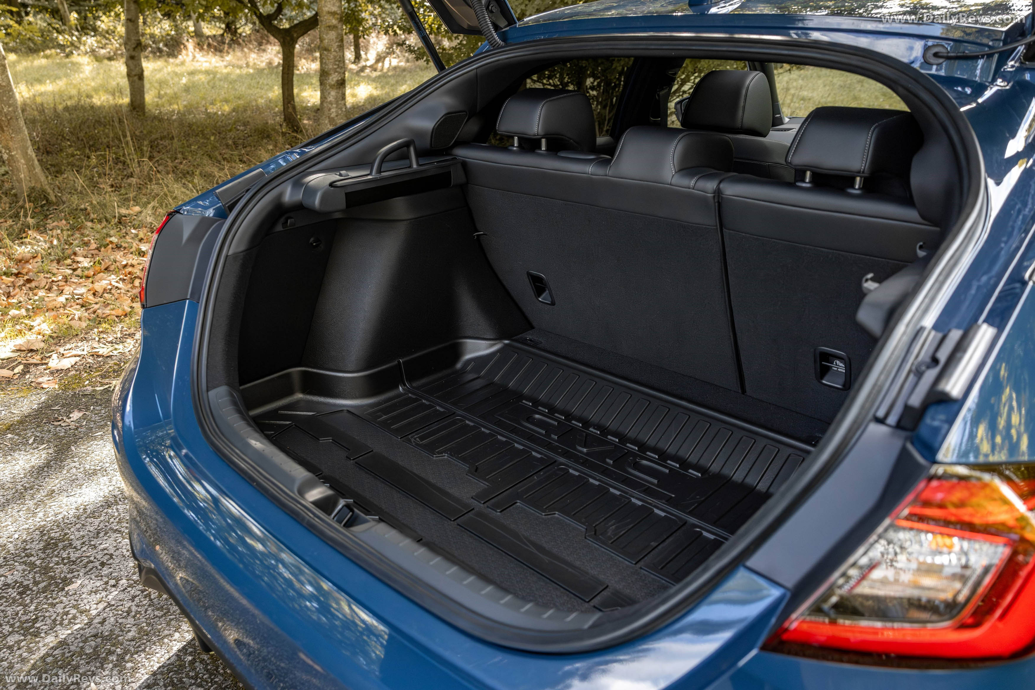 2025 Honda Civic eHEV UK Version Interior