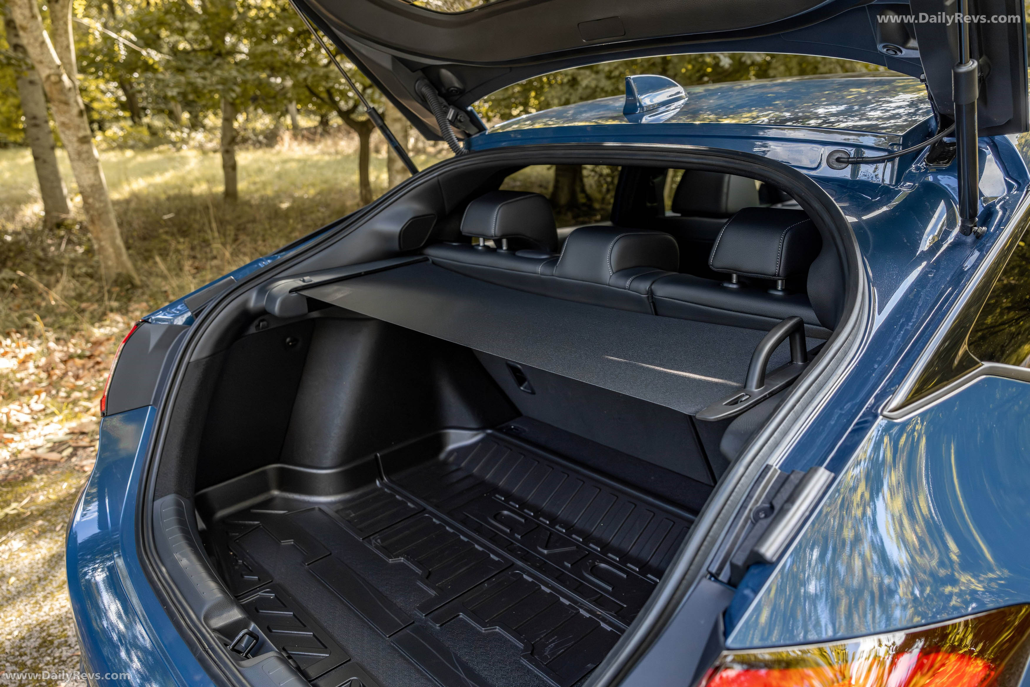 2025 Honda Civic eHEV UK Version Interior