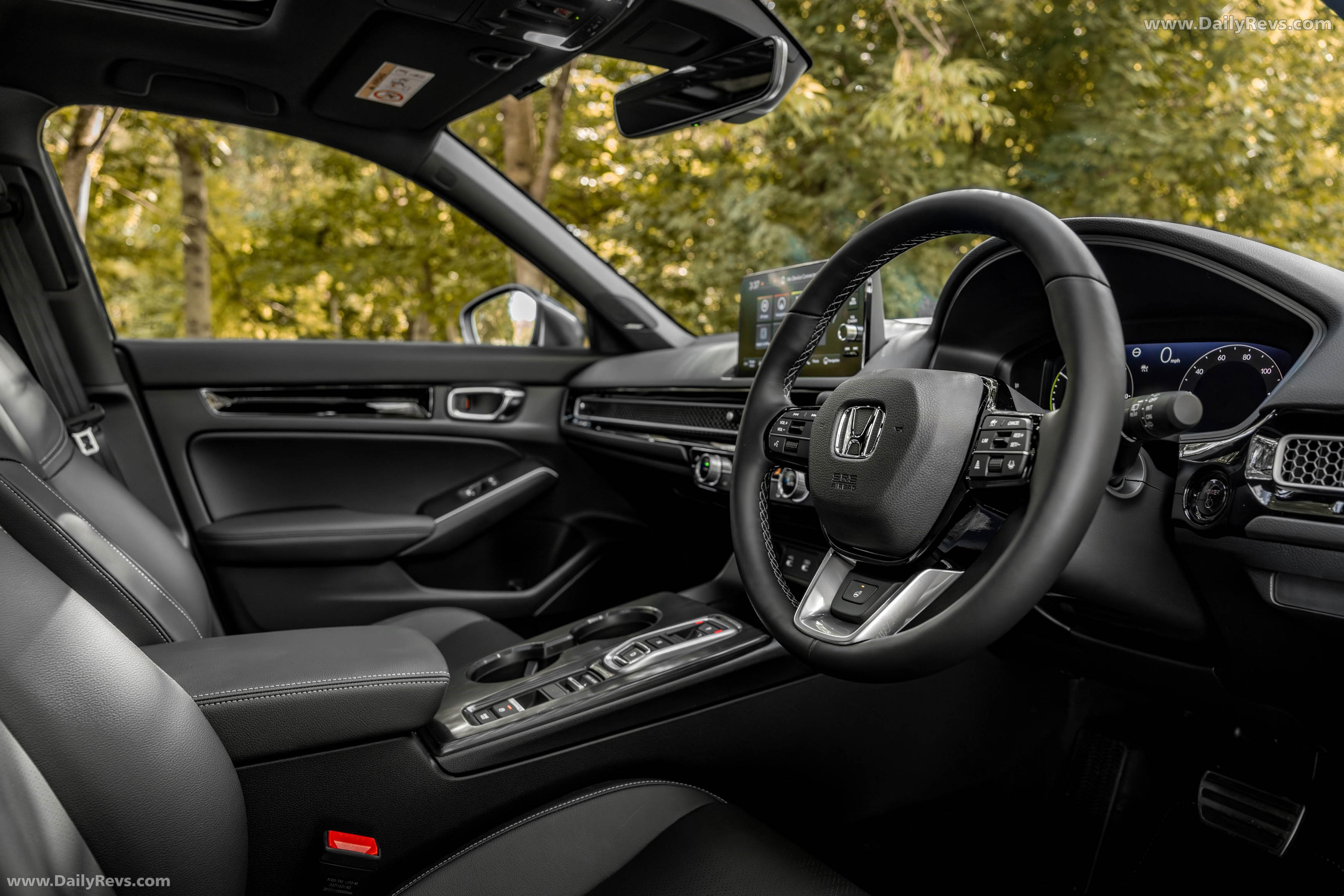 2025 Honda Civic eHEV UK Version Interior