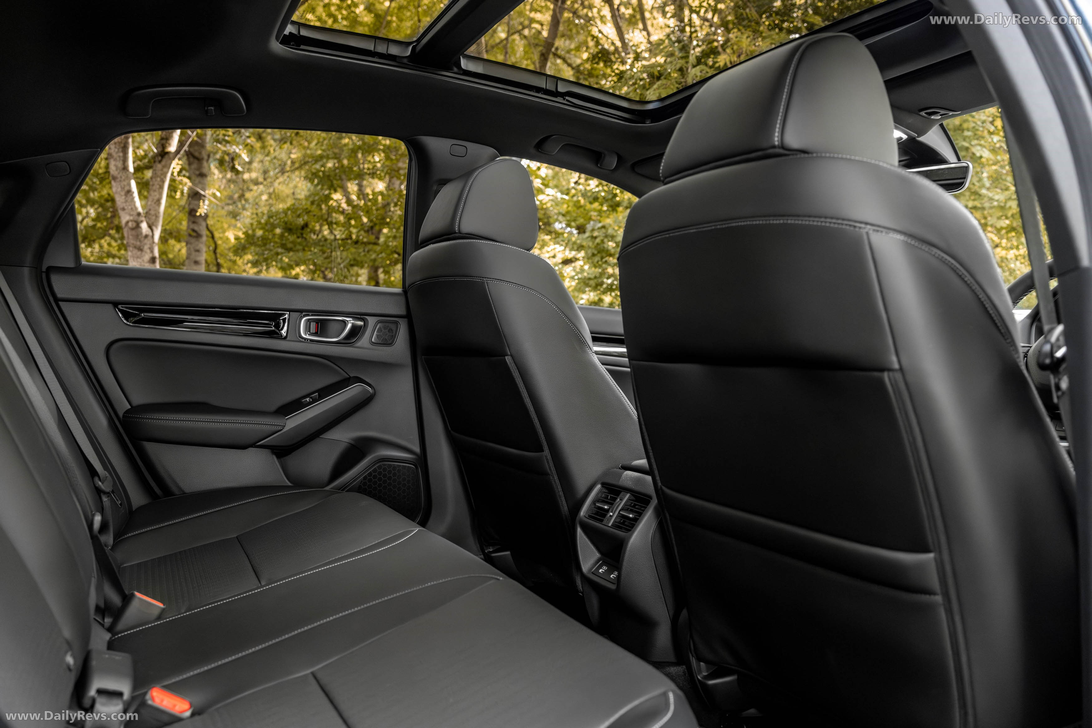 2025 Honda Civic eHEV UK Version Interior